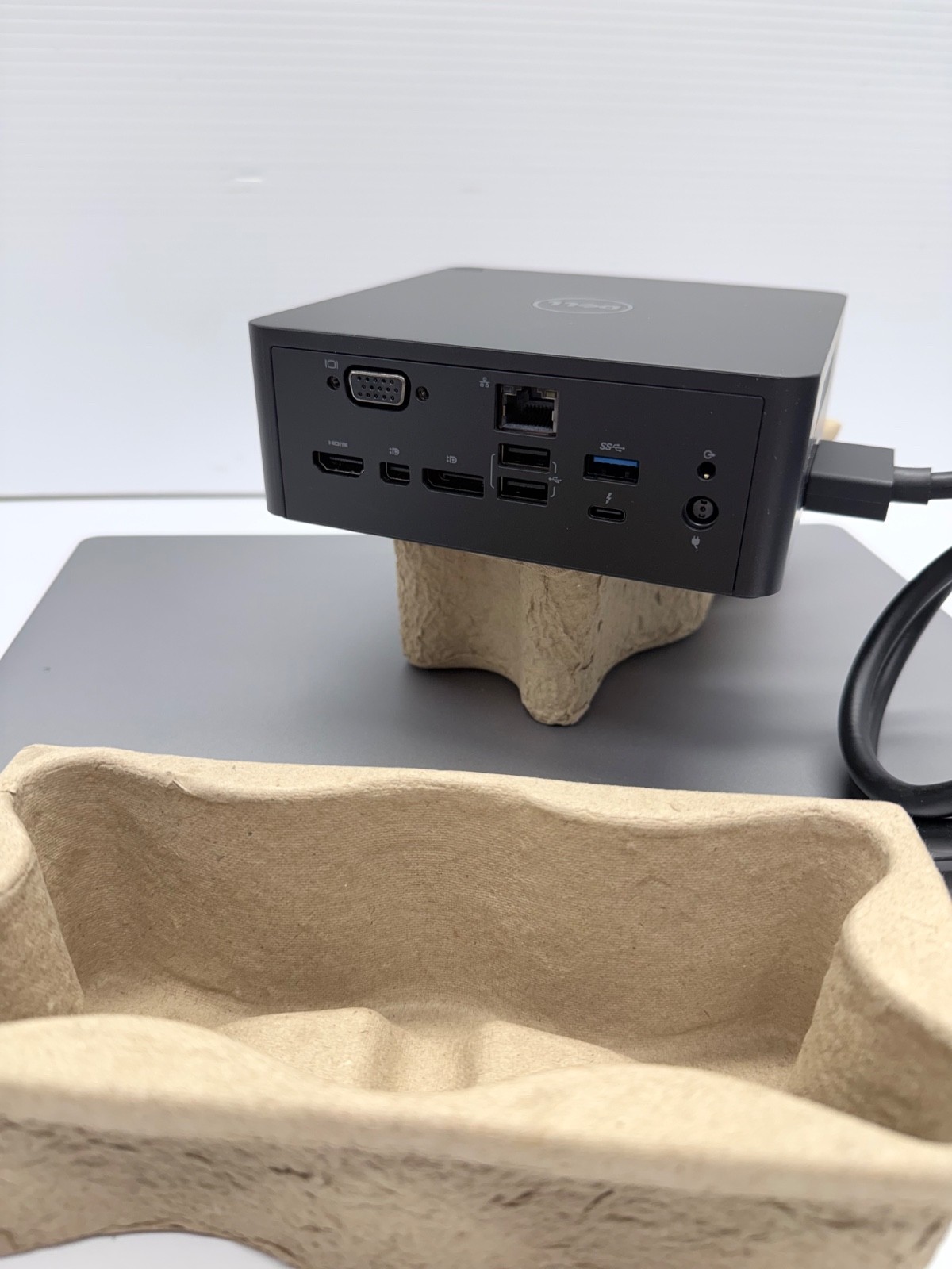 Dell Precision 3561 Laptop + Dock | i7-11800H 16GB 256GB SSD T1200 15.6″ – SP71