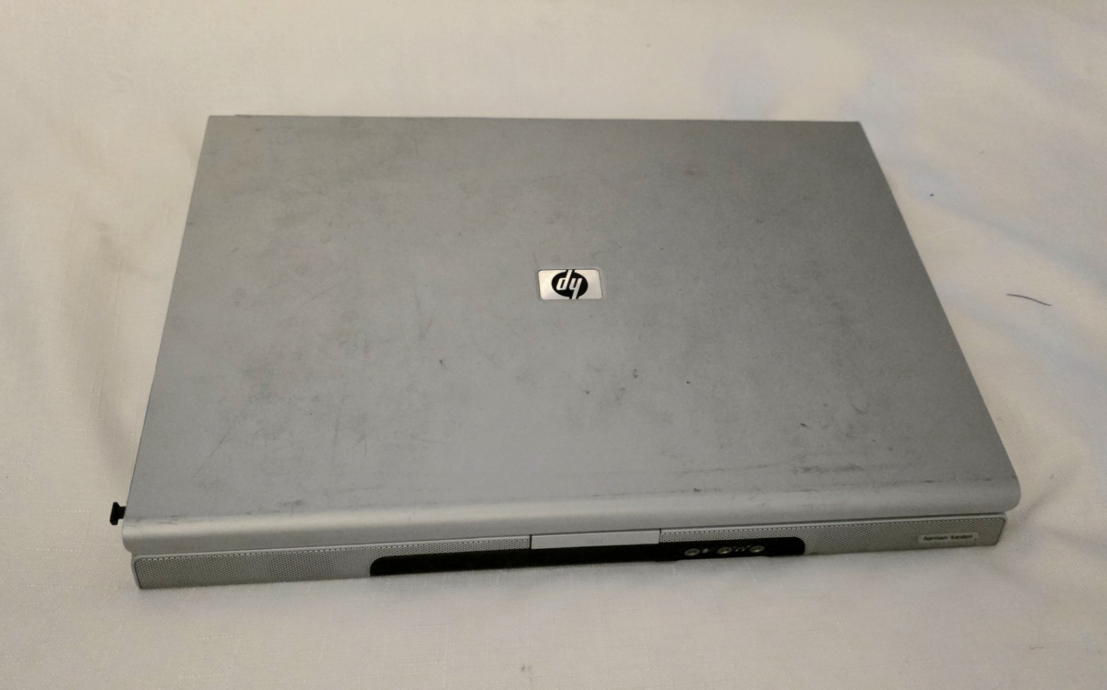 HP Pavilion DV1000 Widescreen Laptop Windows XP No charger Not Tested for parts