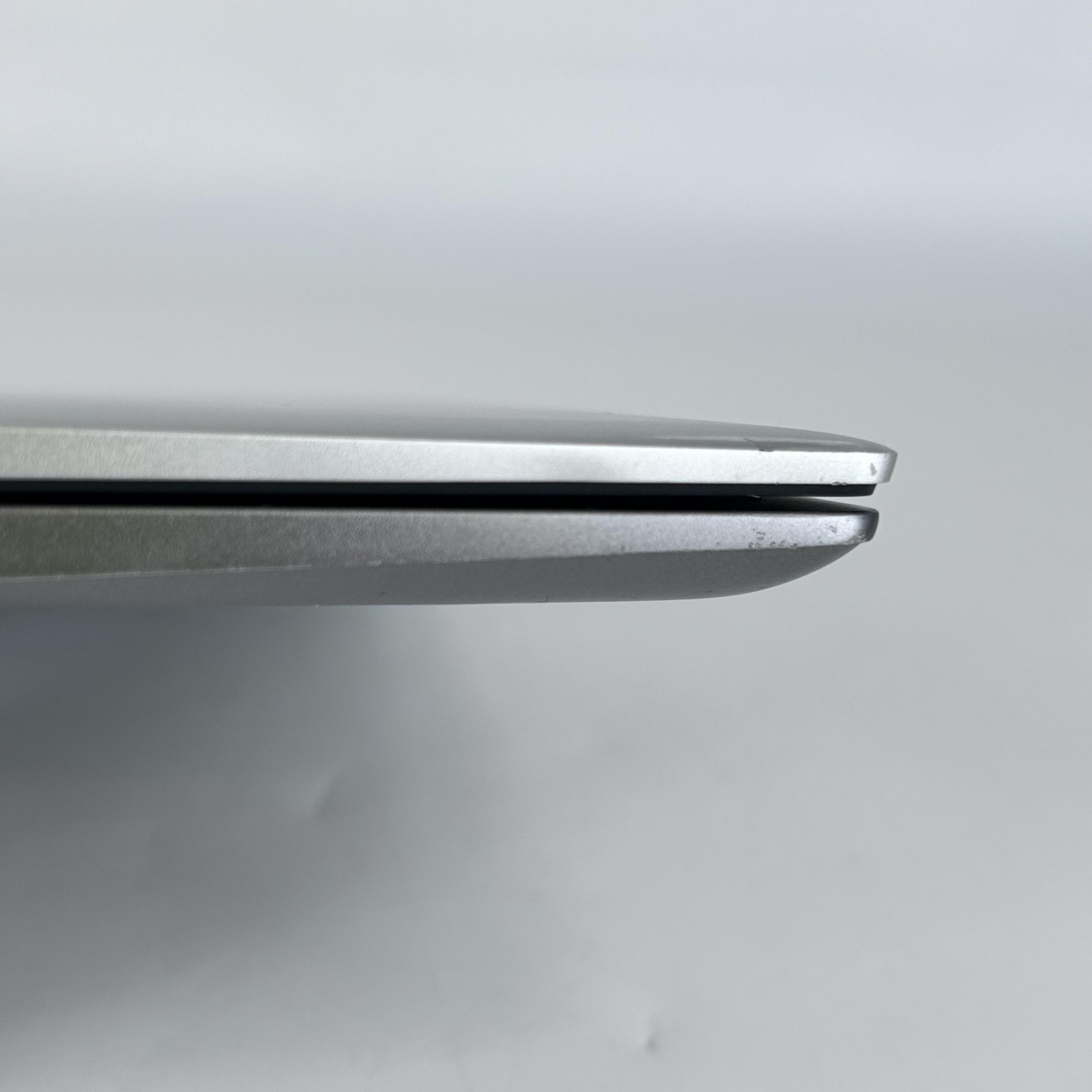 Dell Inspiron 5410 14 Silver FHD i5-11320H 3.20GHz 8GB 512GB Blocked USB Port