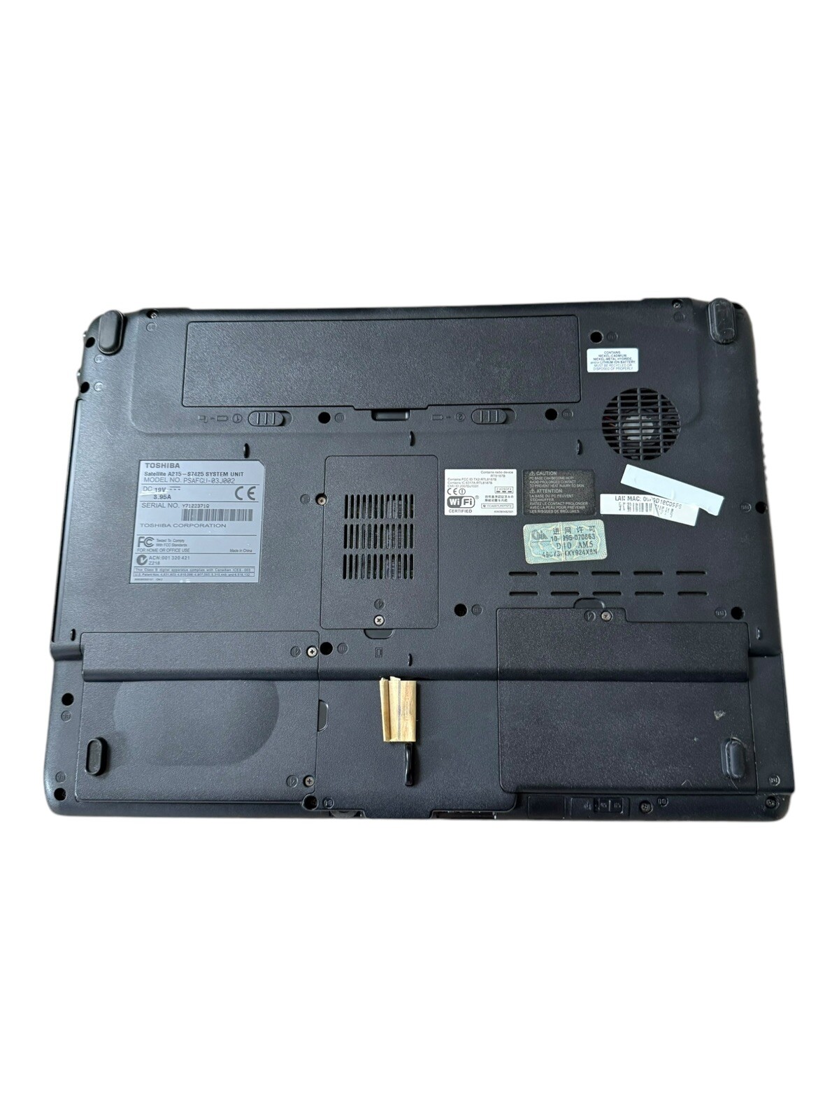 Toshiba Satellite A215-S7425 AMD Athlon 64 X2 2GB RAM NO Hard Drive READ