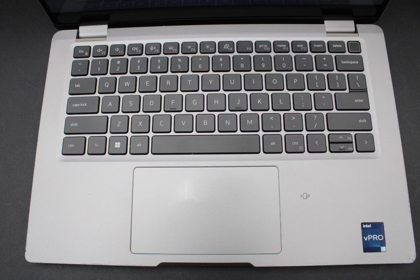 Dell Latitude 5330 Used 13.2″ (i5-1245U-16GB-256GB NVMe)