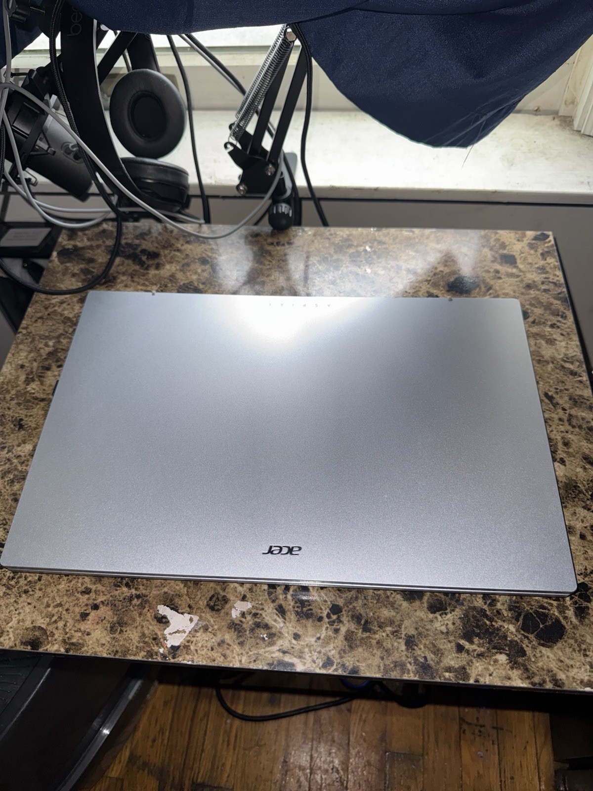 Acer Aspire 3 15.6″ Touchscreen Laptop AMD Ryzen 5 7520U 16GB 512GB