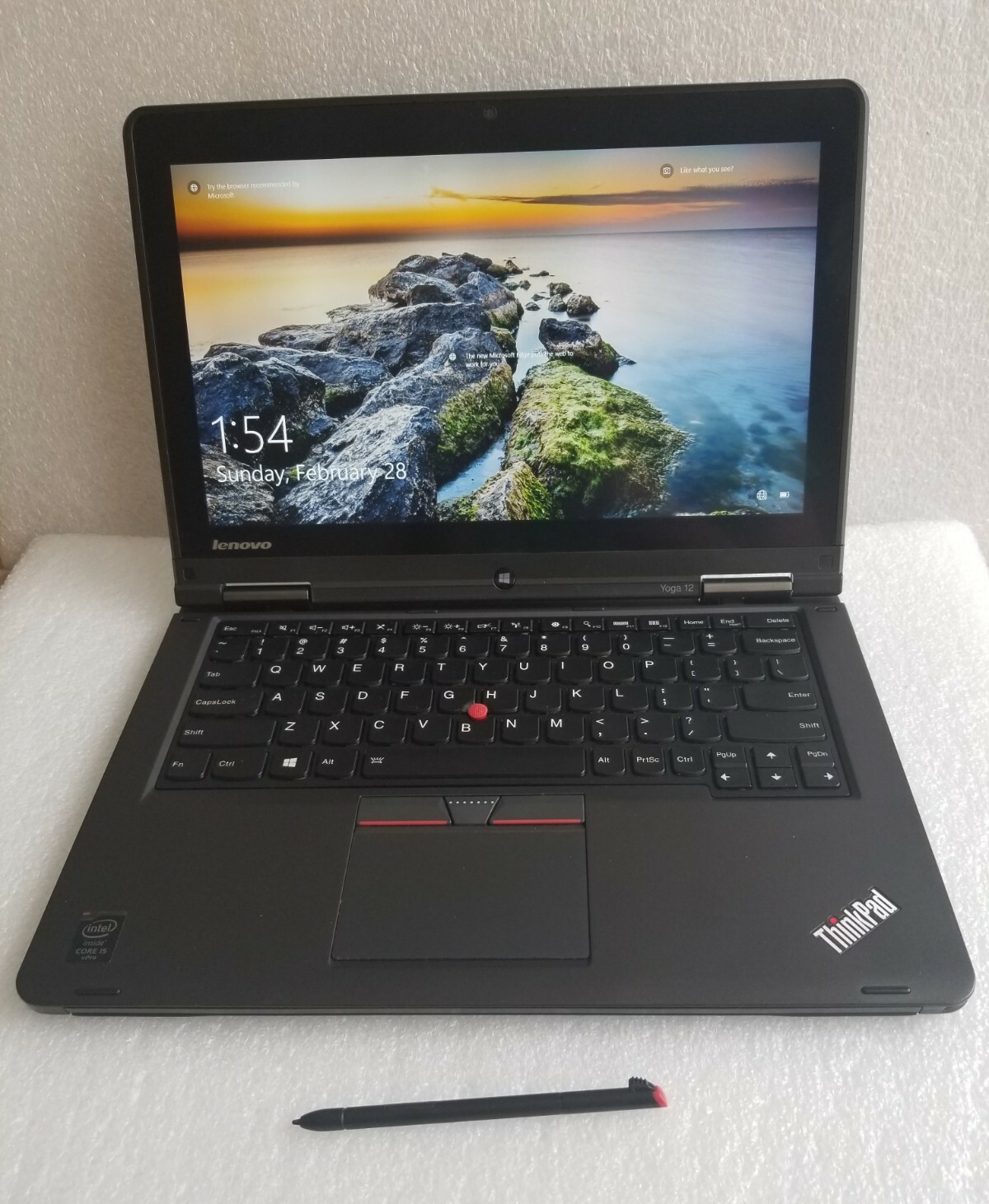 Lenovo 12.5″ ThinkPad Yoga 12 Core i5-5300U 8GB 128GB SSD Multi-Touch Ultrabook