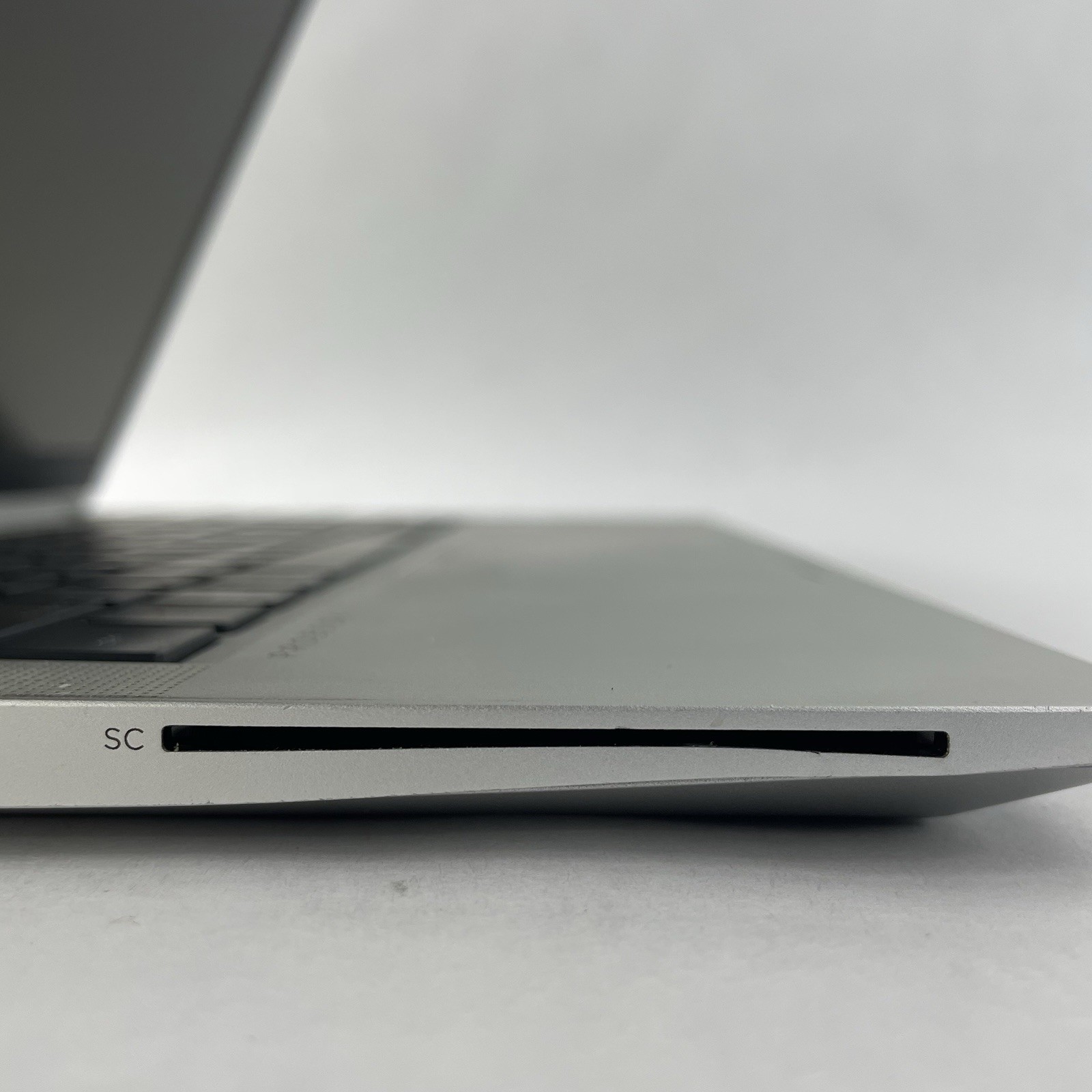 HP ProBook 630 G8 13.3″ i7-1165G7 2.80 GHz 8 GB RAM No SSD/OS/AC – Dents