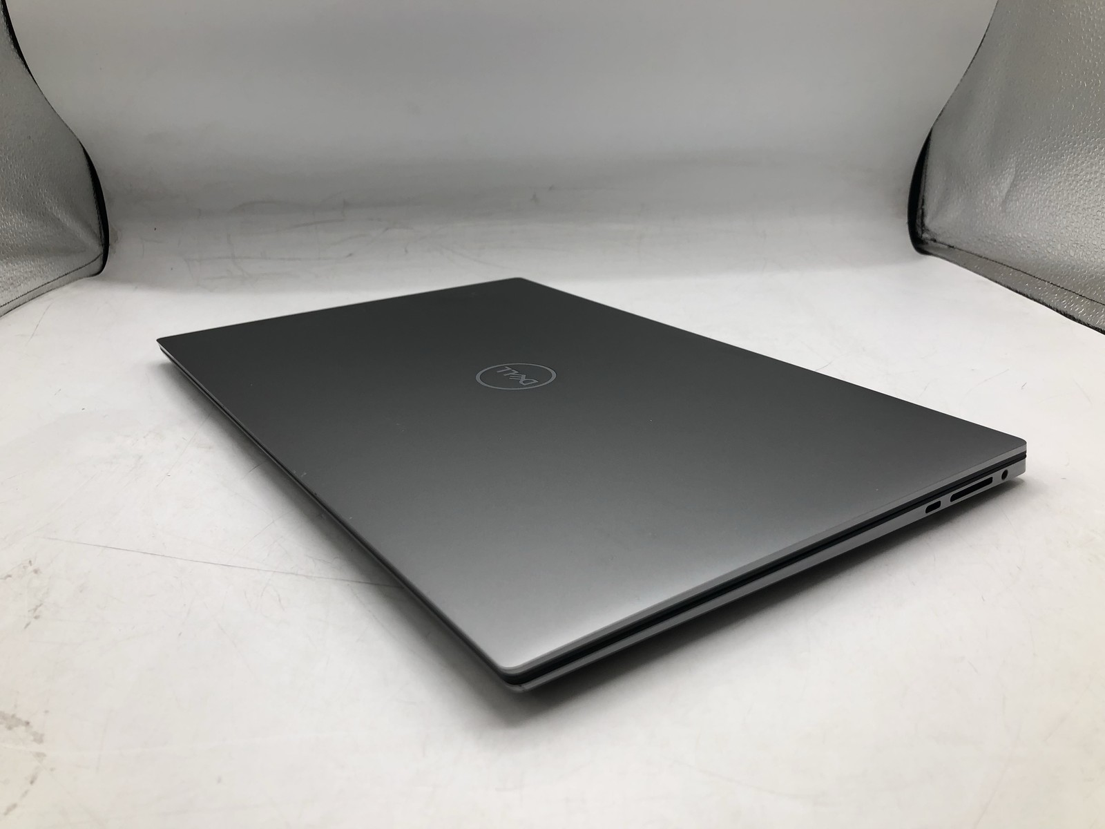 DELL PRECISION 5560 15.6″ i7 2.60GHz 32GB RAM 1TB SSD Grade D