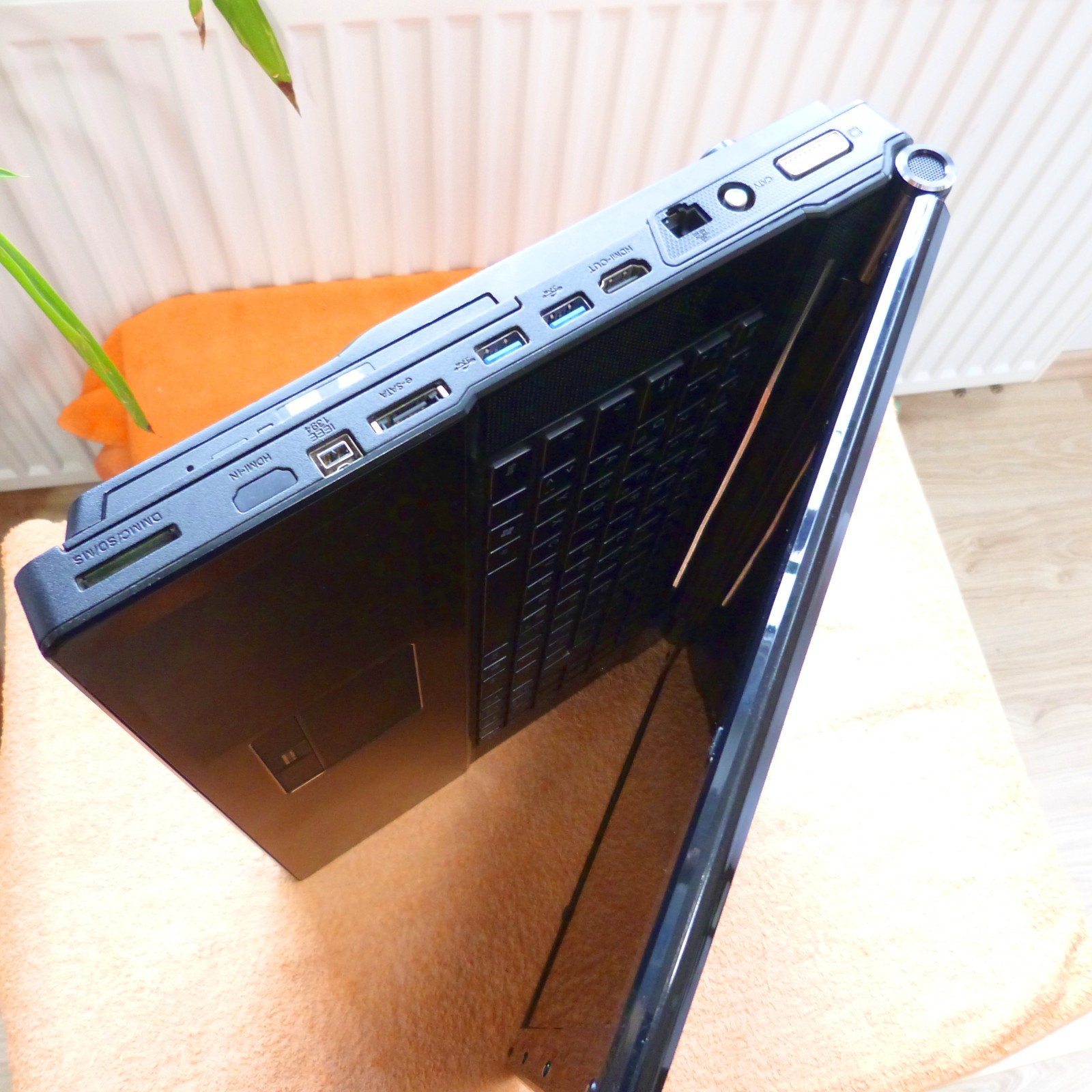 XMG CLEVO X7200 Workstation LEGEND Desktop Replacement l SSD Windows 11 PRO i7