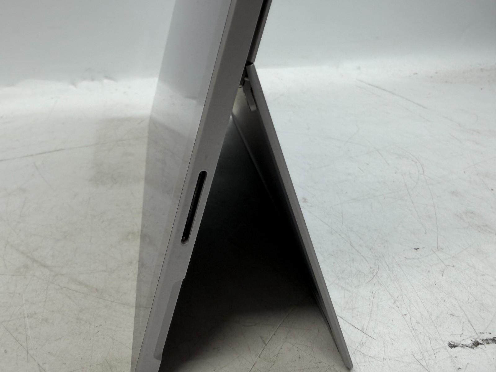Microsoft Surface Pro 7+ 1960 i7-1165G7 16GB RAM 256GB M.2 Win11 Pro No AC PARTS