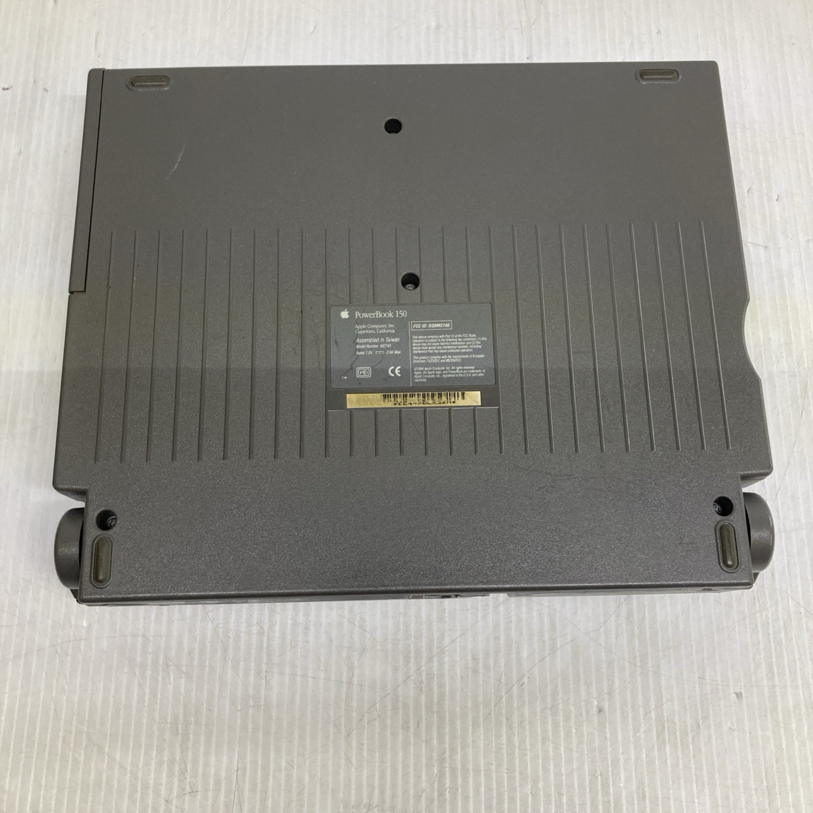Apple Inc. PowerBook 150 Laptop Computer Notebook Vintage untested no power