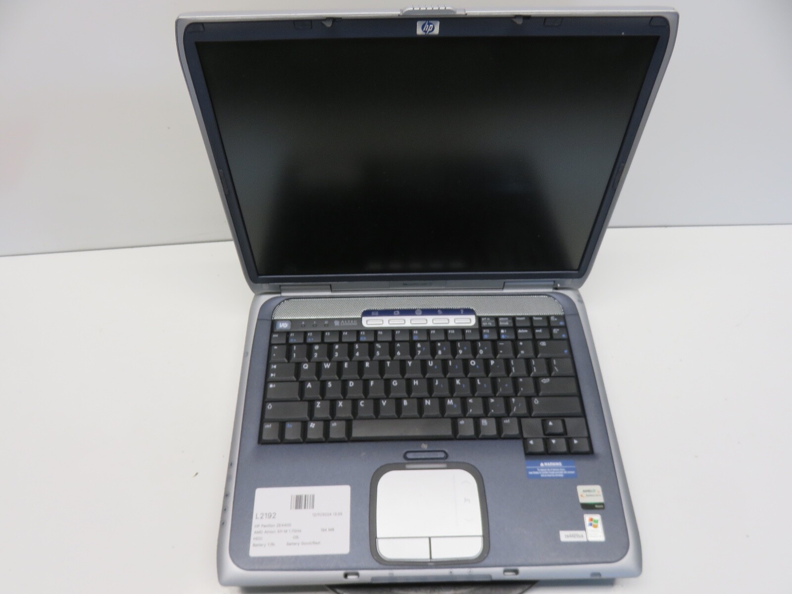 HP Pavilion ZE4400 AMD Athlon XP-M 1.7GHz 194 MB NO HDD No Batt