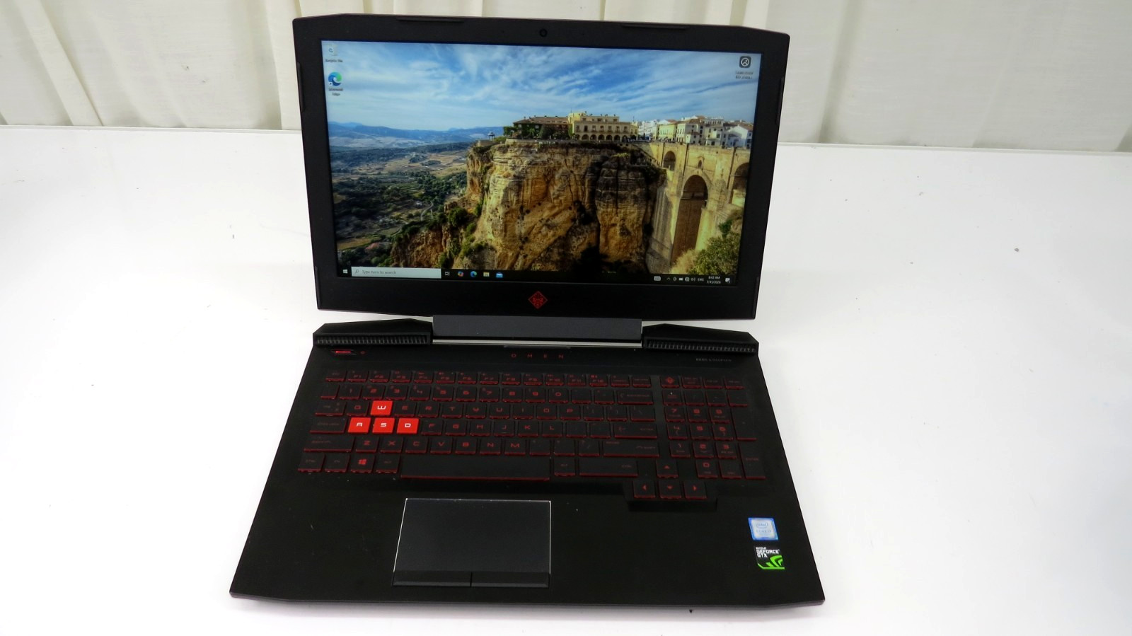 HP Omen 15-ce018dx 15.6″ Laptop Core i7 2.80GHz 8GB RAM 1TB HDD GTX 1050 Win 10