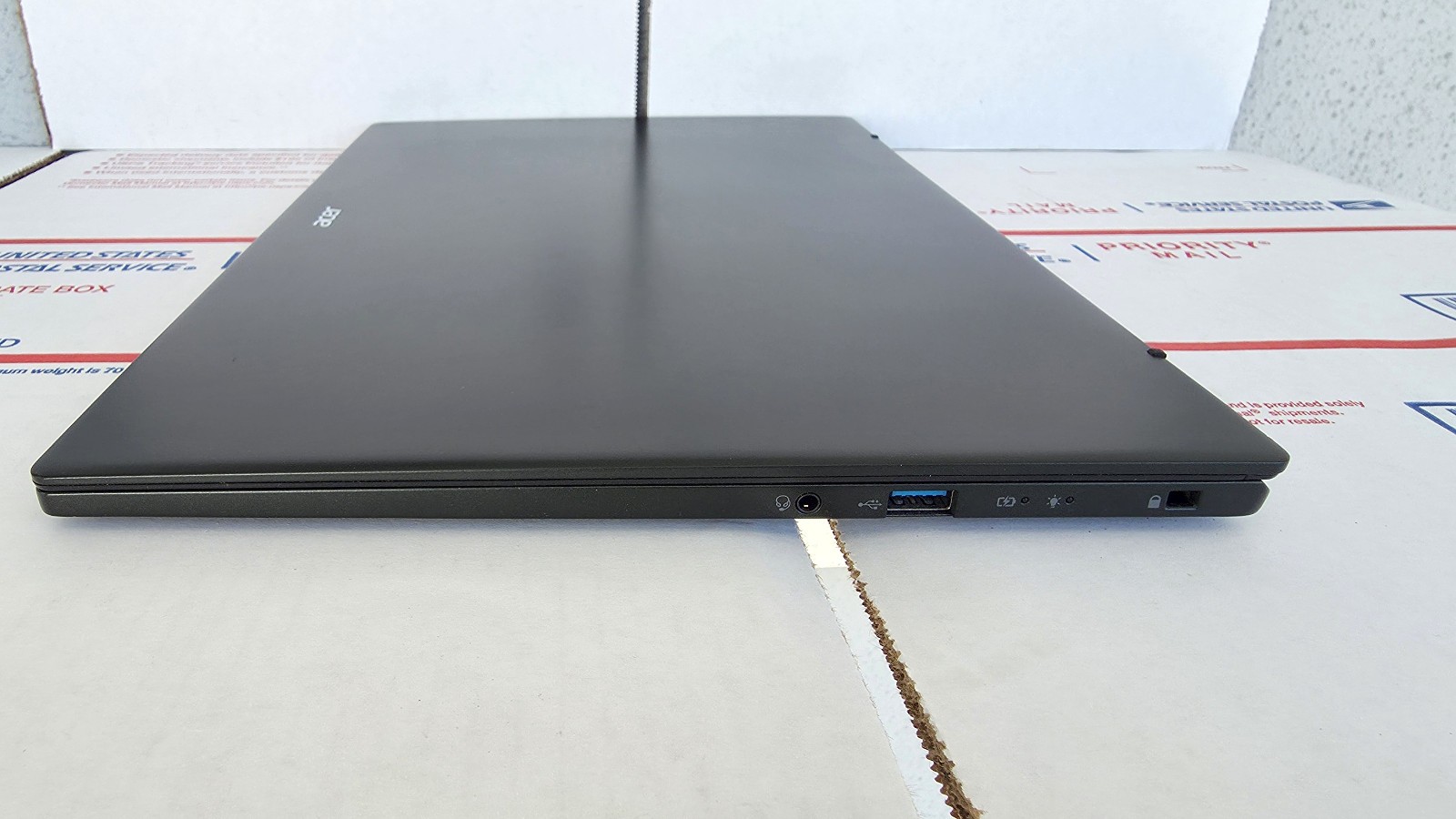 Acer Swift Edge 16″ OLED 4K Ryzen 7 AMD 16GB RAM 1TB SSD + Office 2021 Laptop