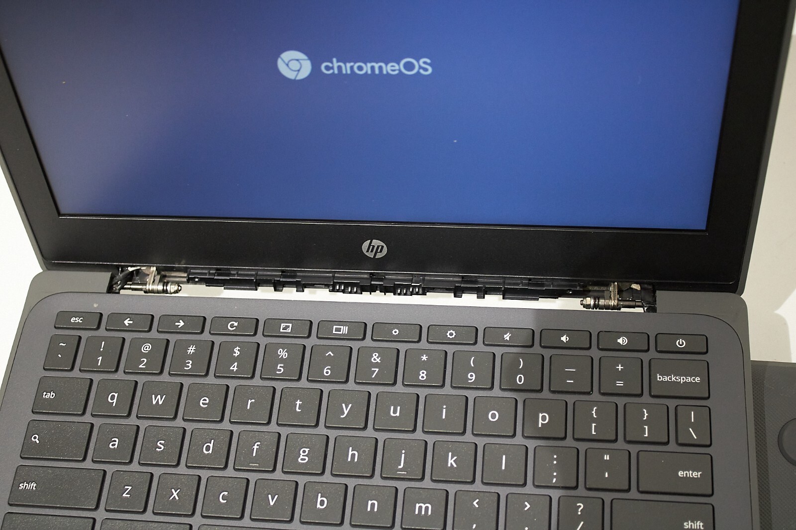 HP Chromebook 11.6″ G8 EE 1A762UT#ABA Celeron N4020 1.1GHz 4GB 32GB WIFI