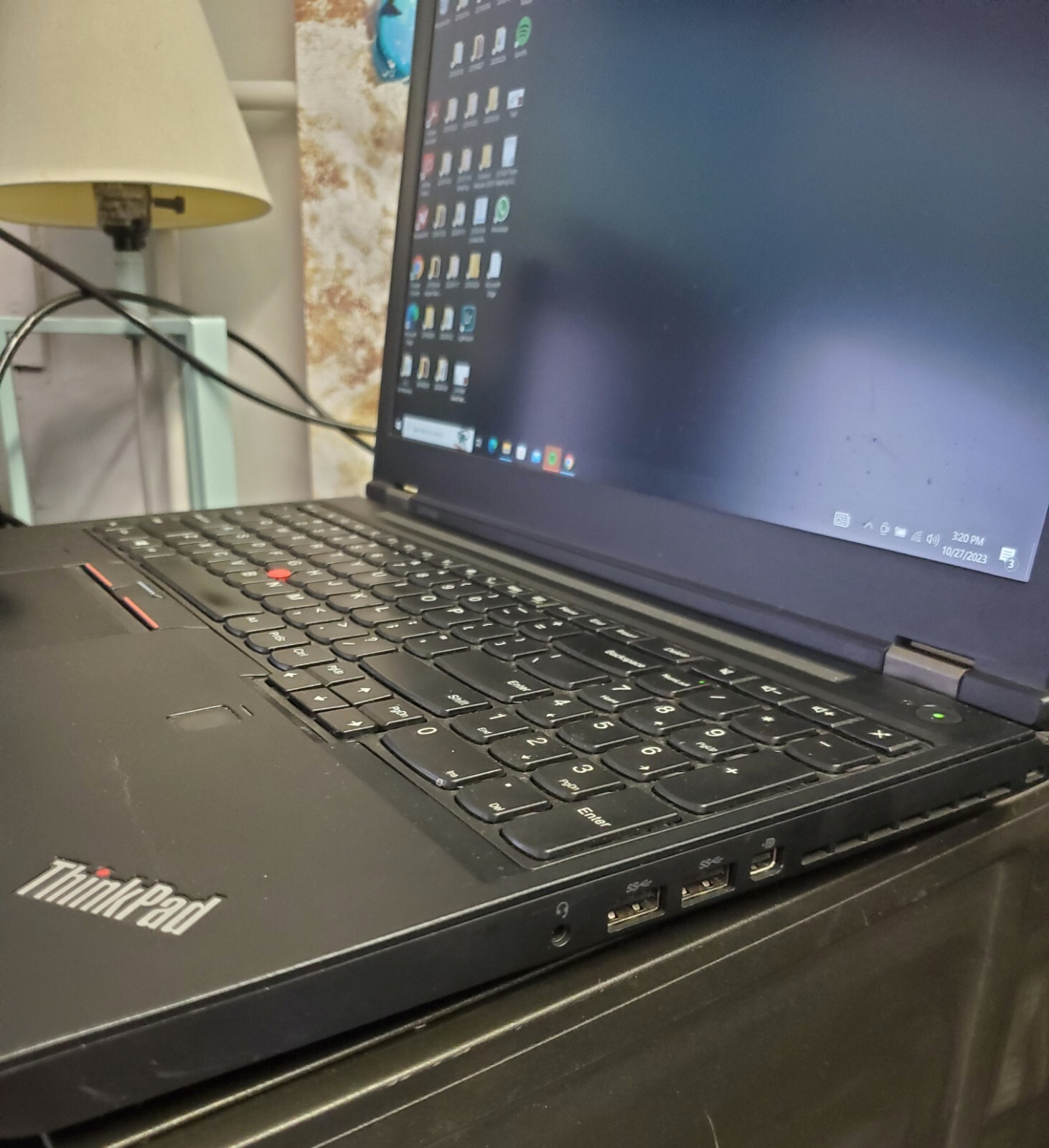 Lenovo ThinkPad P50 Xeon E3-1505M v5 @ 2.8 GHz 512 GB SSD 32 GB FHD Windows 10 P
