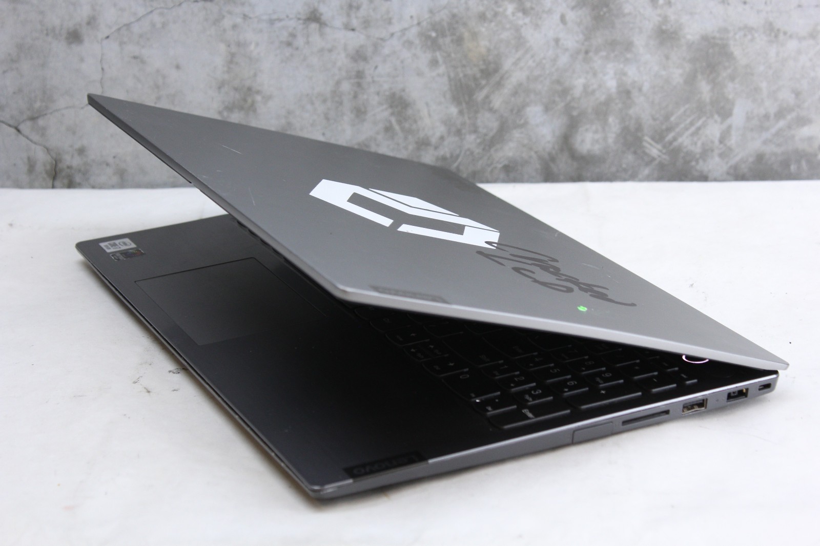 Lenovo ThinkBook 15-IIL 20SM *No POST, LCD Crack, No SSD/Ram AS-IS* i5 10th Gen