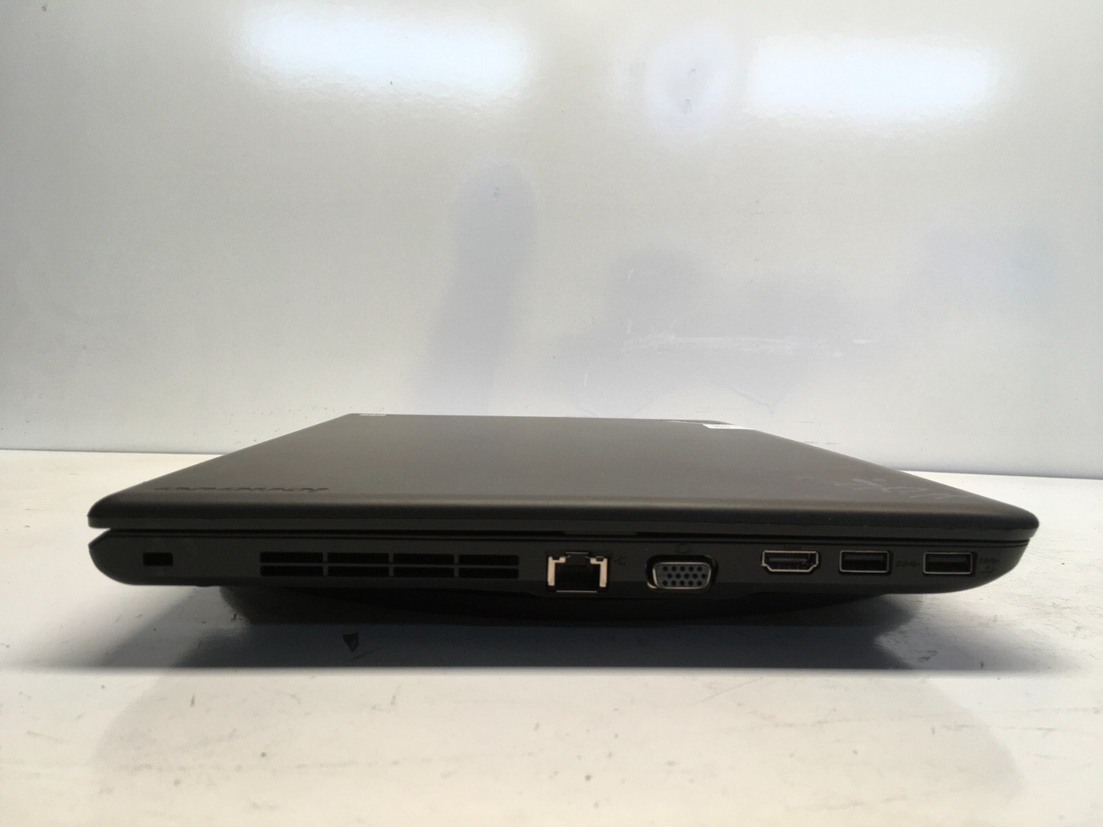 Lenovo ThinkPad E550 Intel i3-4005U 1.7GHz 4 GB NO HDD