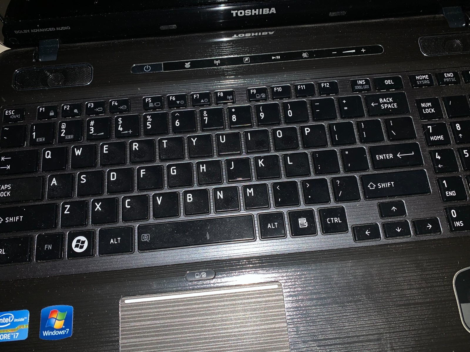 LAPTOP INTEL icore 7 cpu 2.20GHz 32mb Graphic card storage 699GB 64 SYSTEM