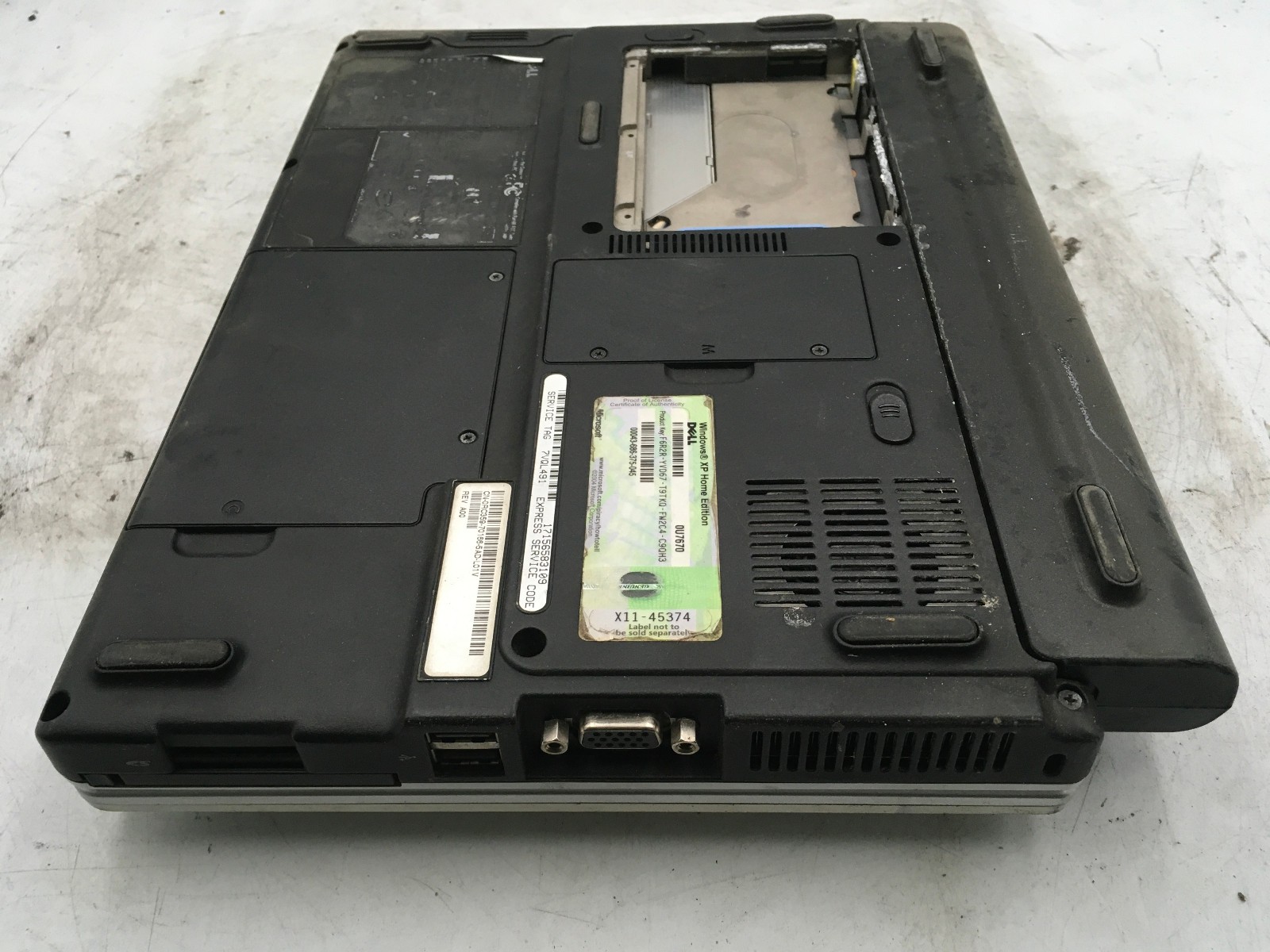DELL INSPIRON 700M – BOOTS TO BIOS – INTEL PENTIUM M – 512MB – 12″ -READ DESC-BB
