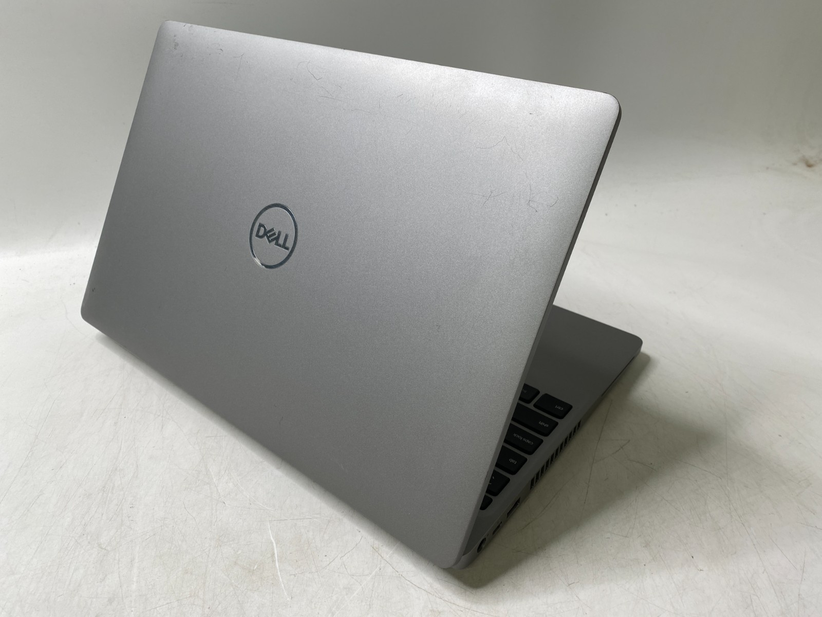 Dell Latitude 5511 15.6″ i7 16GB DDR4 256GB SSD MX250 Win11H- 50% Battery PARTS