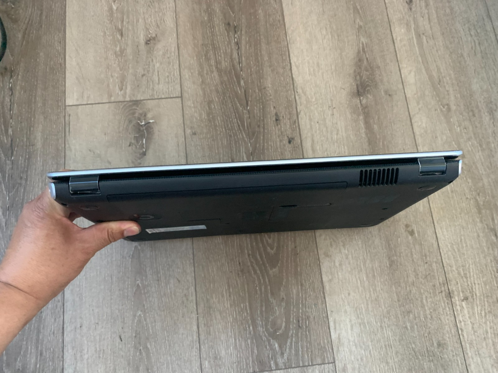 HP Pavilion dv6 15.6″ AMD A6-4400M APU Radeon 2.70GHz 4GB RAM 320GB HDD Win 10
