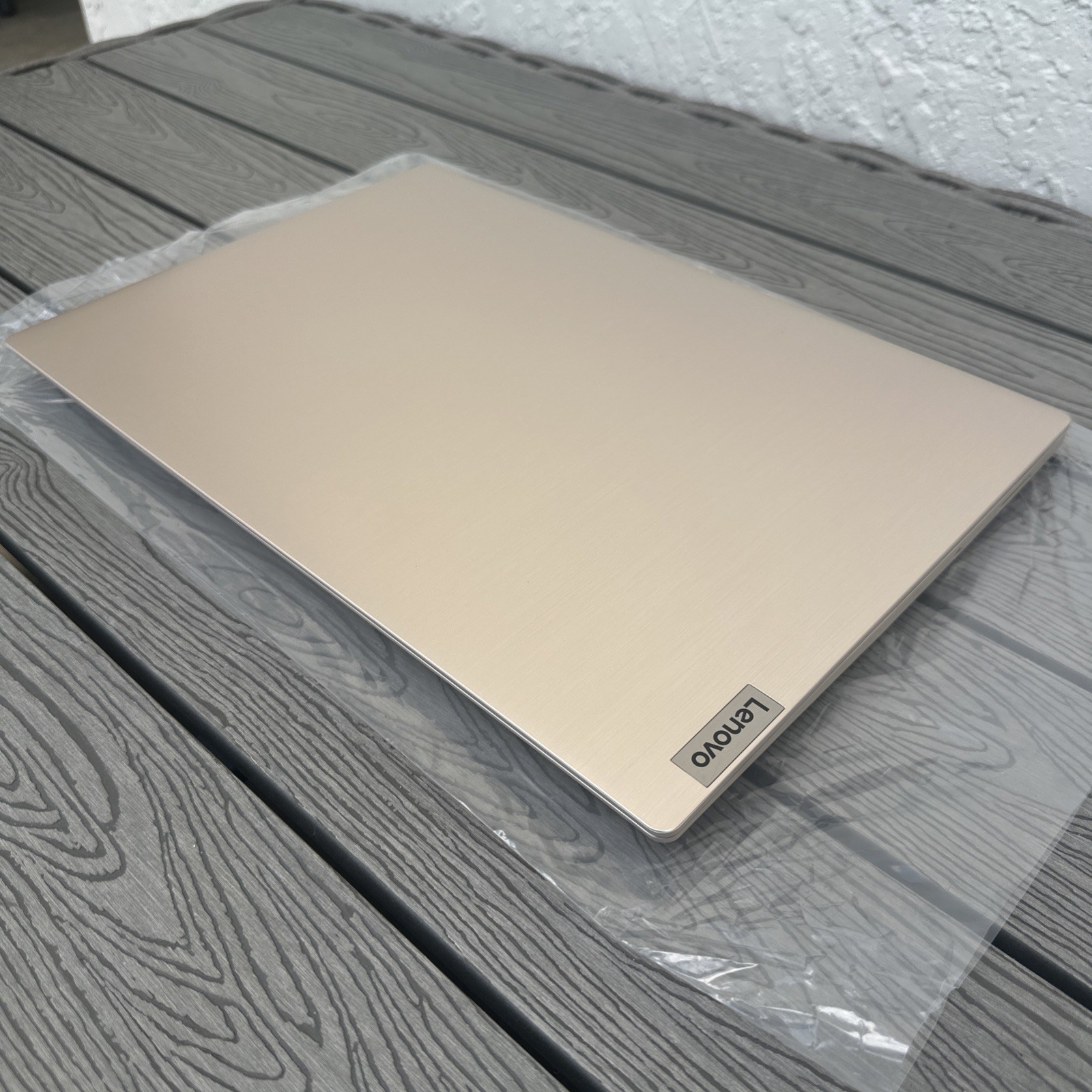 Lenovo IdeaPad 3 15.6″, 256GB SSD, Intel Core i3 11th 3.0 GHz, 8GB Ram, Laptop