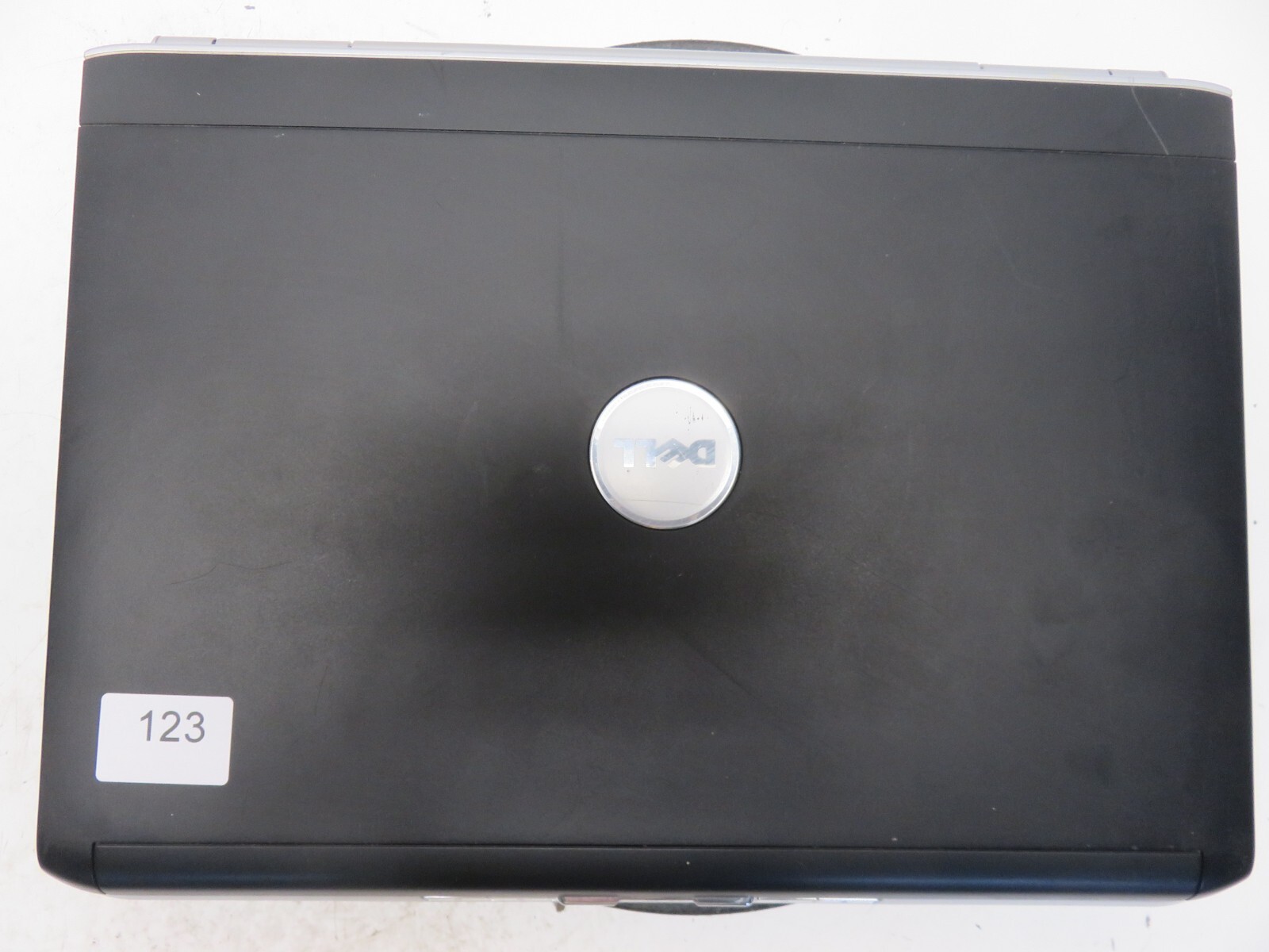 Dell Inspiron 1520 Intel Core 2 Duo 06FD 1.66GHz 2 GB NO HDD No Batt