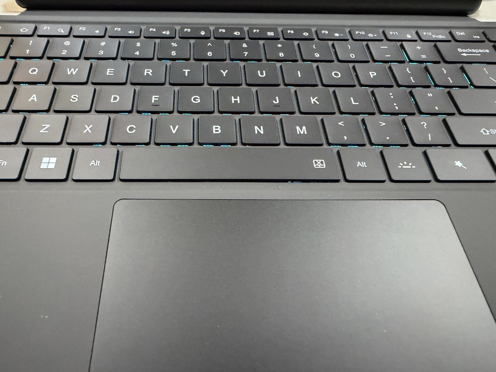 Ami 2-in-1 14″ Touch Intel N100 16GB 512GB SSD Win11 Gray 1920×1200