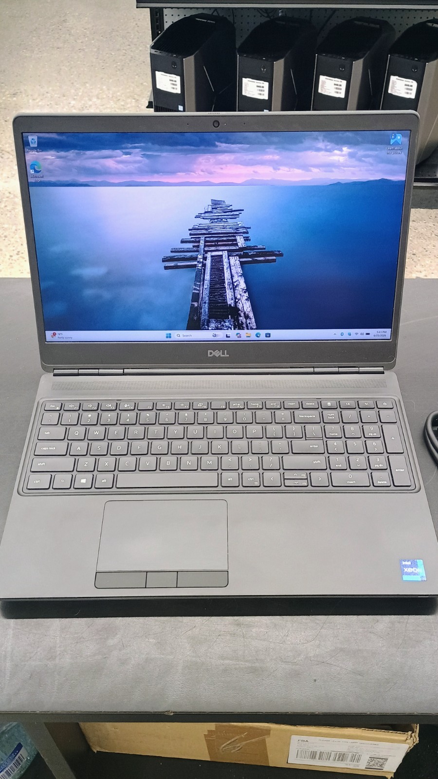 Dell Precision 7560 Xeon W-11955M 2.6Ghz – 64GB – 1TB – RTX A4000 15.6″ – Read