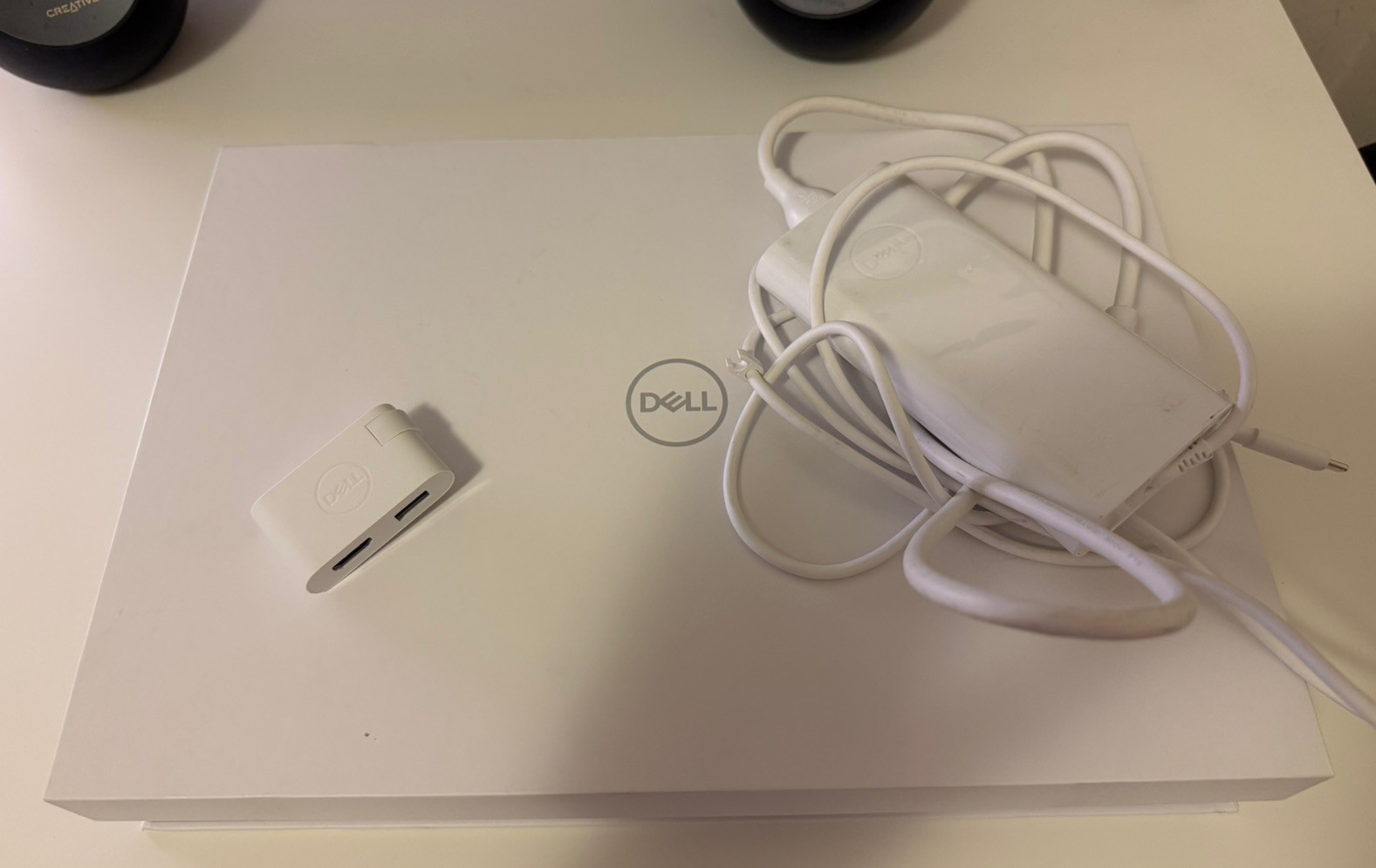 Dell XPS 15 9520 White 15.6″ 3.5K OLED Touch i7-12700H RTX 3050 Ti 16GB 1TB SSD