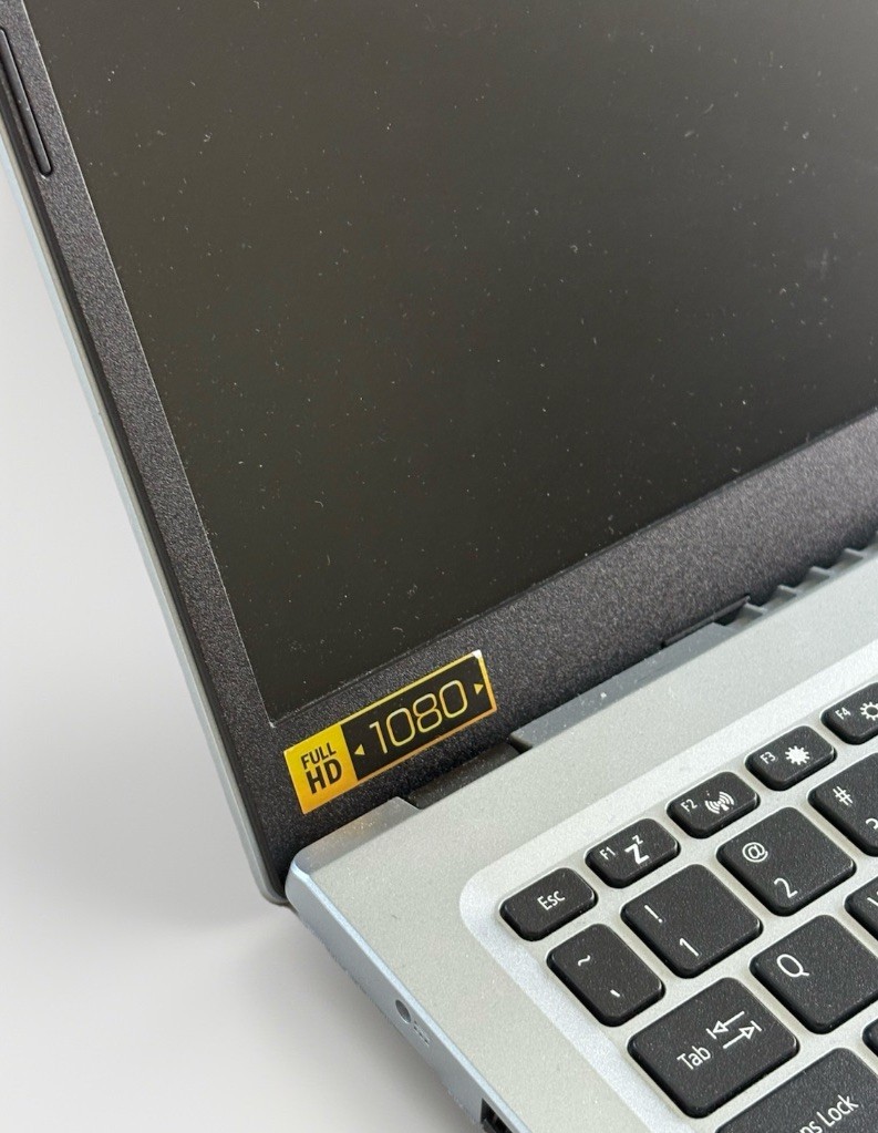 Acer Model N20C5 Aspire 3 256GB SSD+8GB RAM DDR4 Upgradeable Intel Core i5