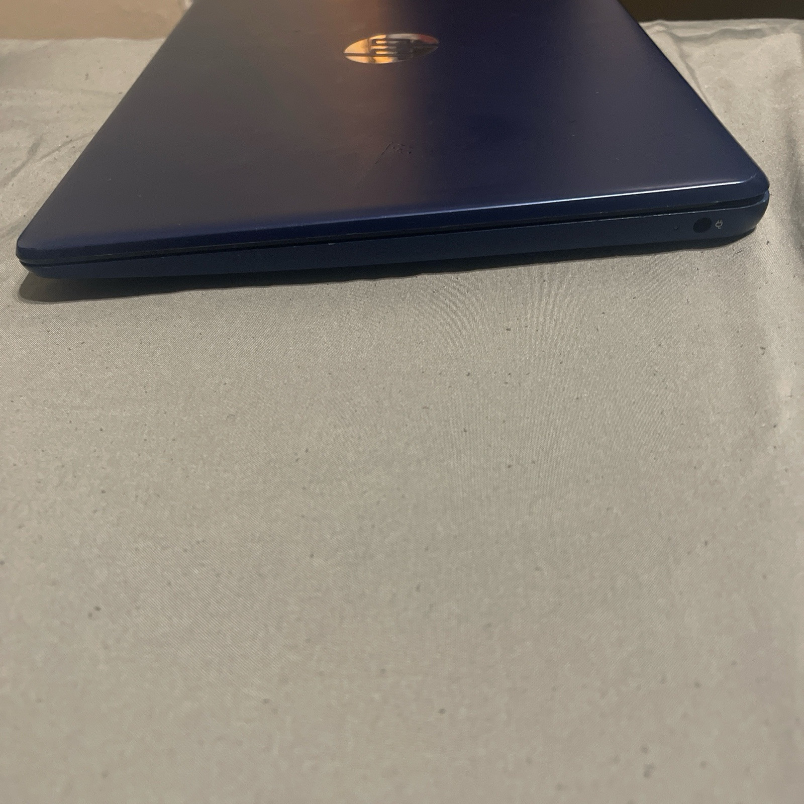 HP Stream 14 inch (64GB, Intel Celeron N, 1.10GHz, 4GB) Laptop Black/Blue