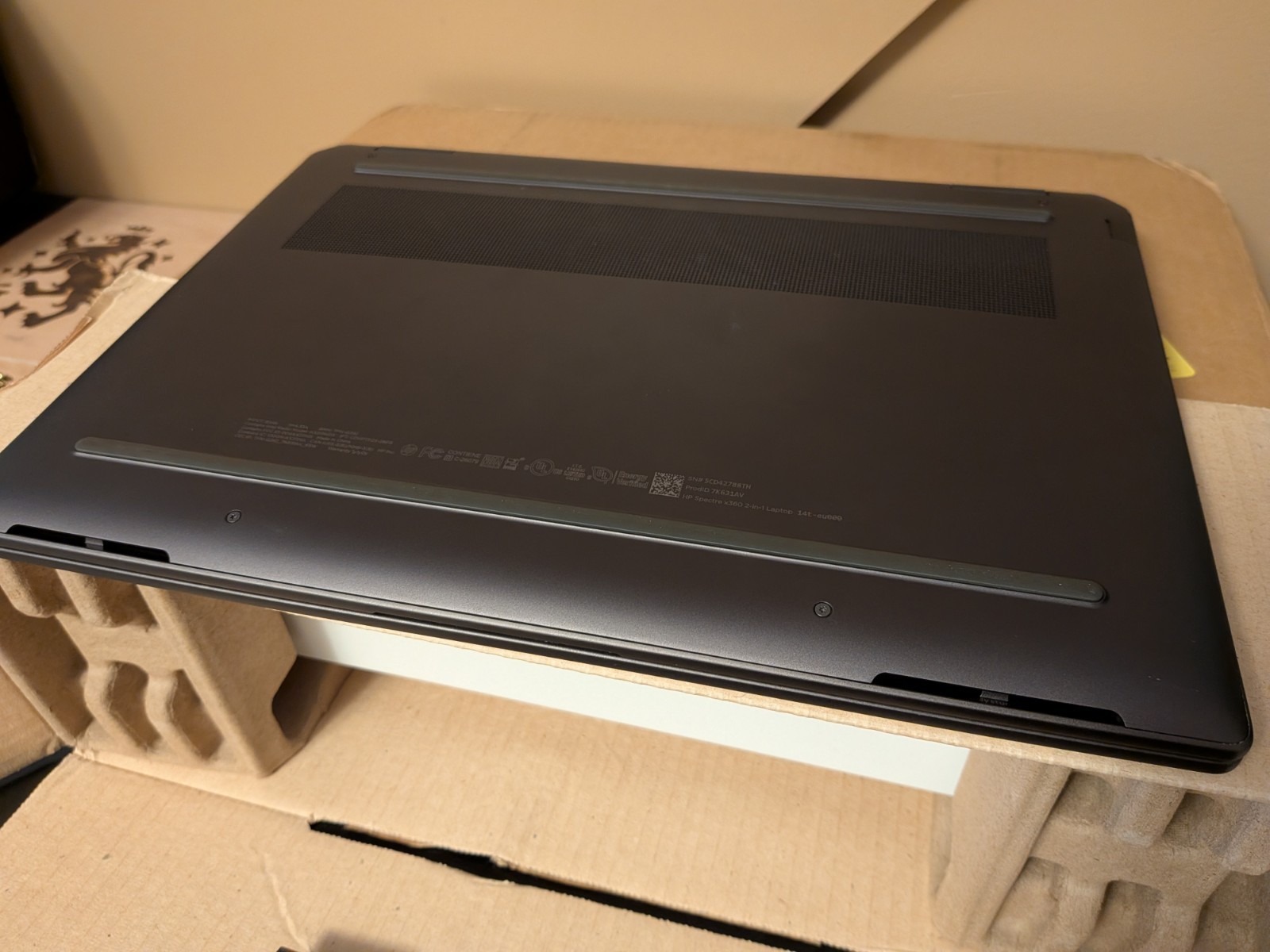 HP Spectre x360 2-in-1 14″ 2.8K OLED Touch Ultra 7 155H 32GB 1TB SSD – Excellent