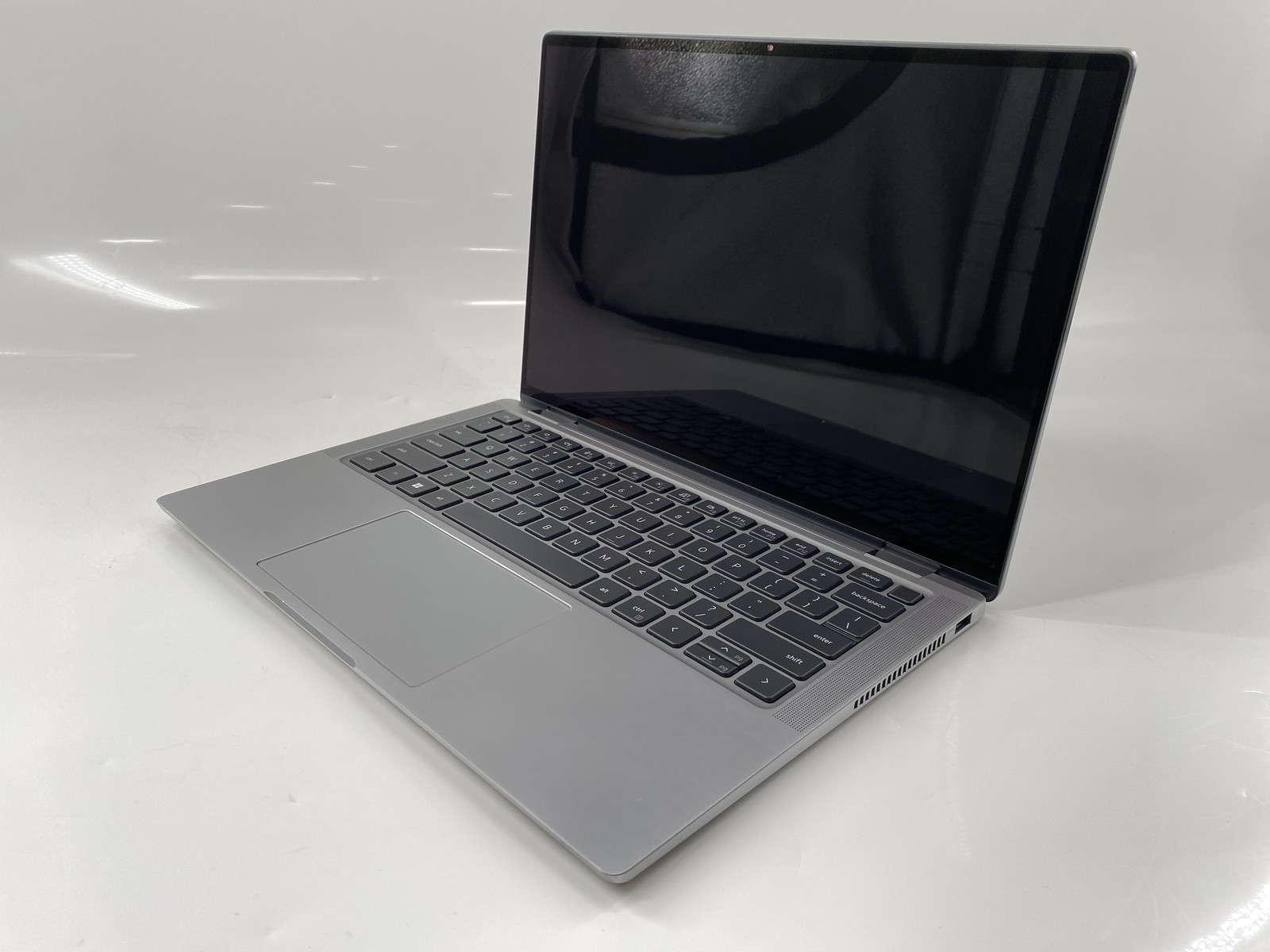 Dell Latitude 9420 14″ Core i5 | 16GB 1TB-SSD | Great Condition*