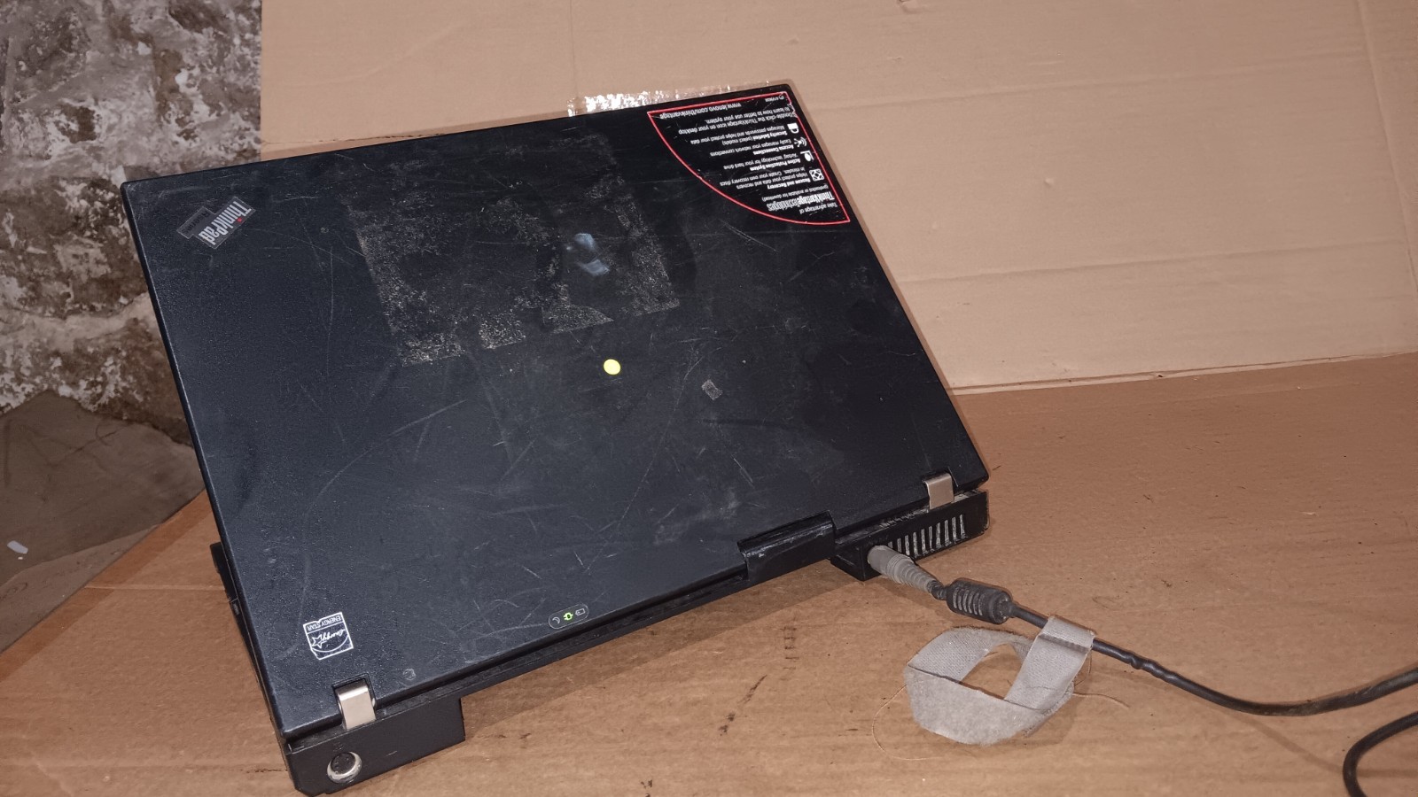 Lenovo ThinkPad R61 Laptop Intel C2D T7500 @ 2.20 GHz, 15.4″ LCD Screen 8932