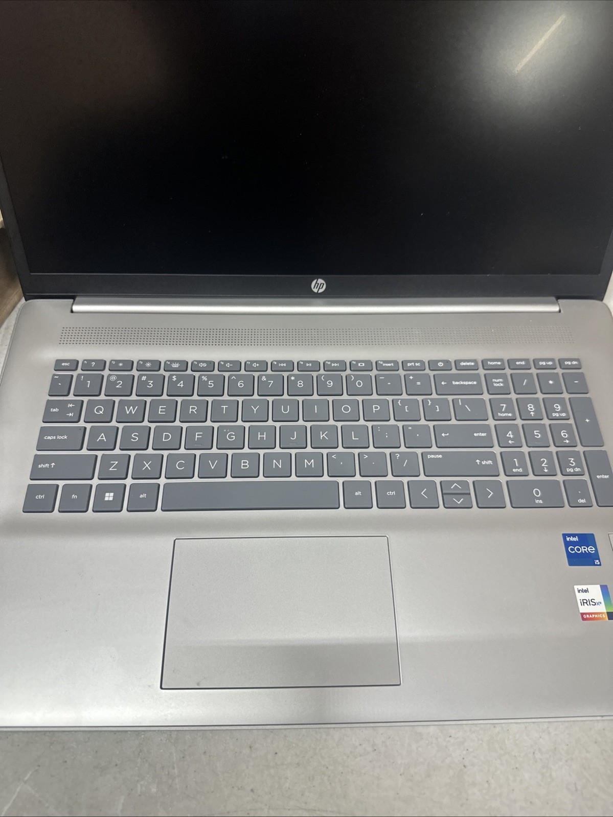 HP 17-cn2068cl 17.3″ FHD i5-1135G7 2.4GHz Intel Iris Xe Graphics 8GB RAM 512GB