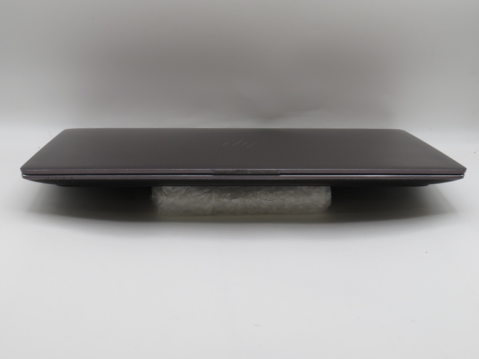 HP Zbook Studio G4 | i7-7820HQ @ 2.9GHz | 16GB / 256GB m2 | 15″ | No OS/AC