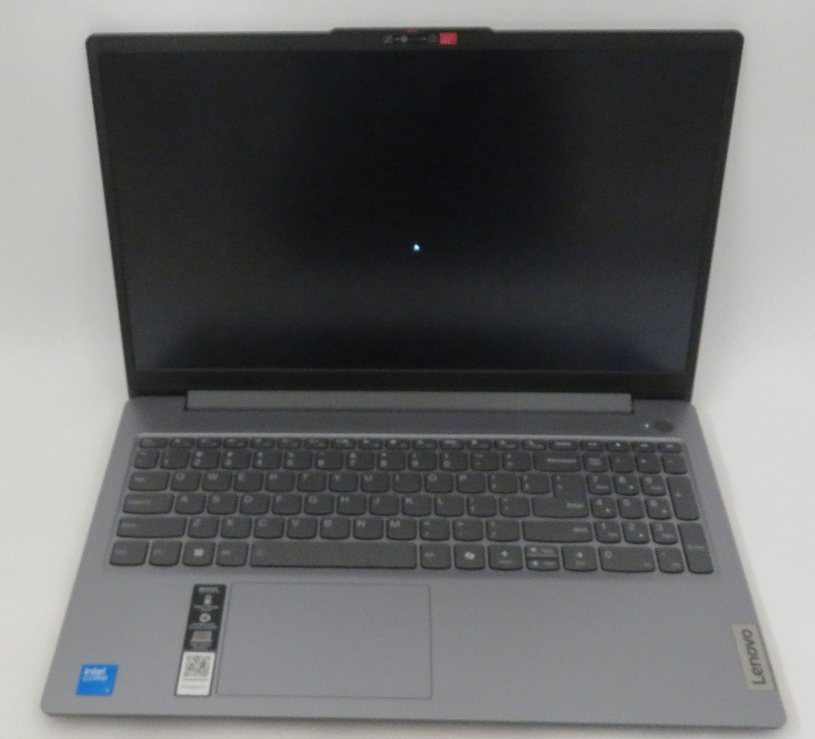 Lenovo IdeaPad Slim 3 15IRU9 CORE 5 120U 1.4GHz 8GB RAM 256GB Win11H