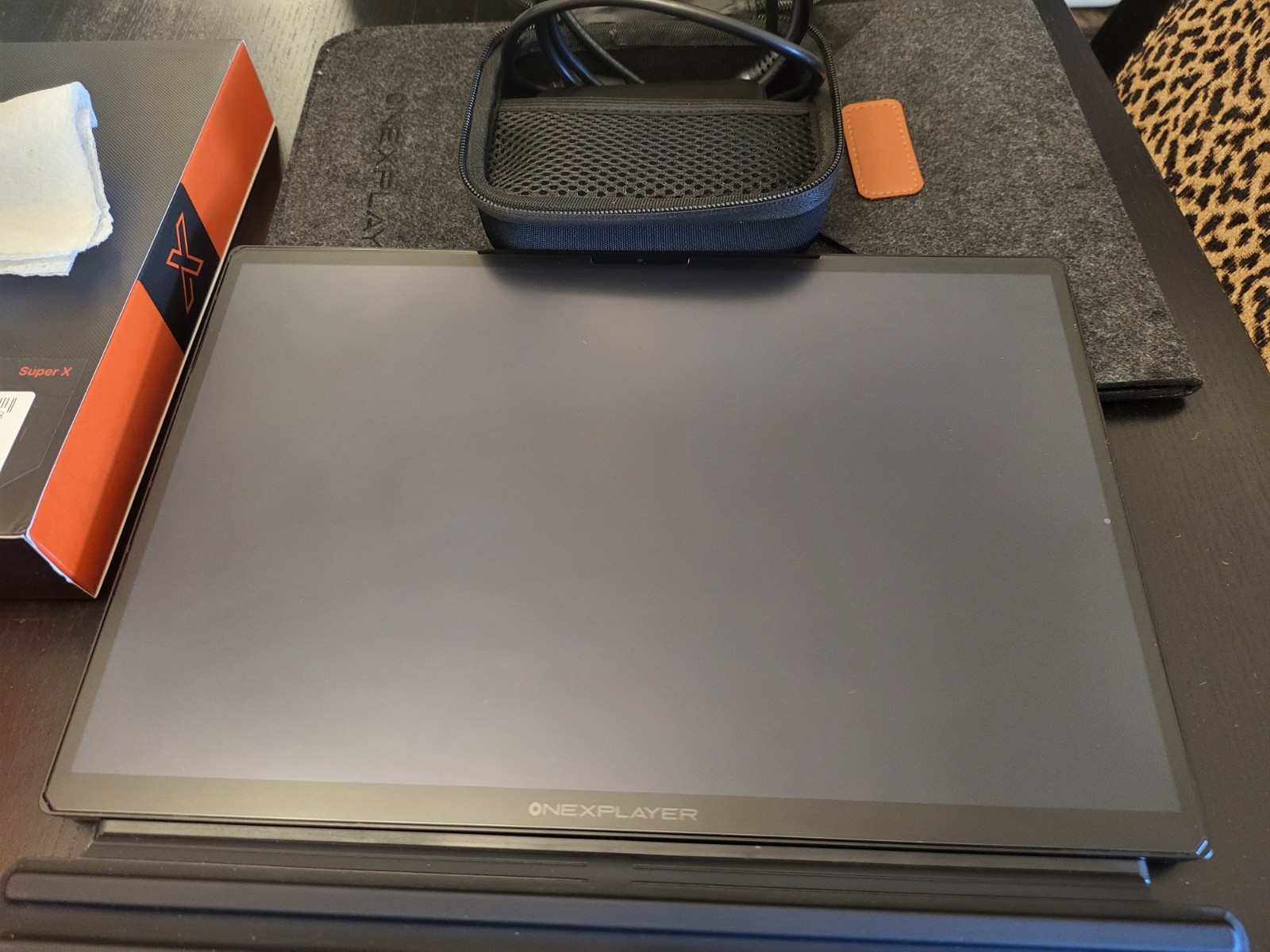 OneXPlayer Super X 14″AMD AI MAX+ 395 Laptop + Tablet 2-in-1 64GB+1TB Water cool