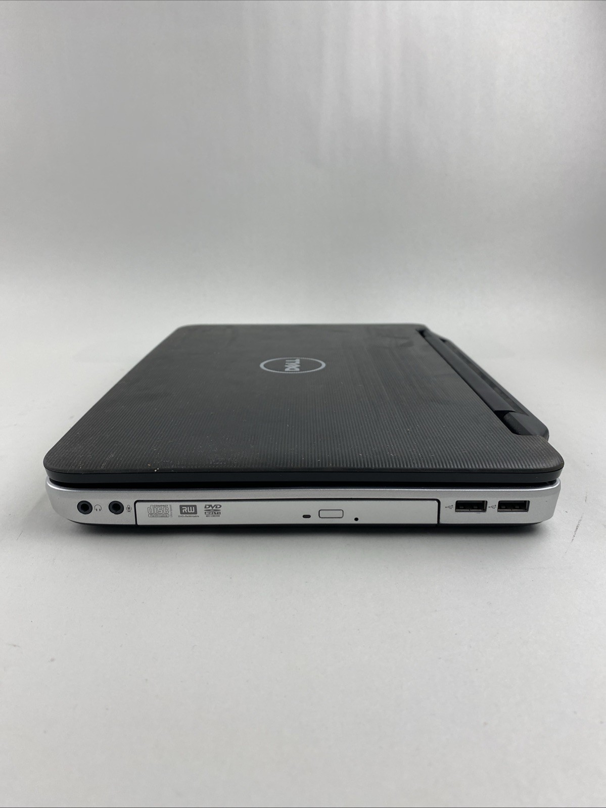 Dell Vostro 1440 Core i3-M370 2.40GHz 4GB RAM 14.0″ No Battery No HDD No OS