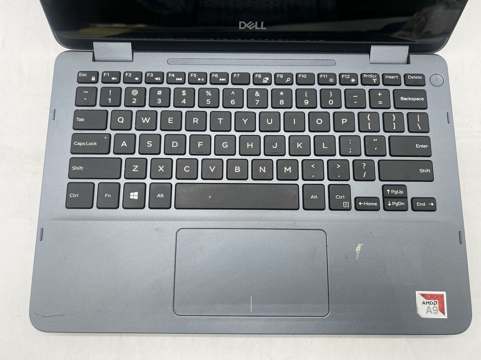 Dell Inspiron 3195, 63GB EMMC, AMD A9-9420e, Radeon R5, 4GB RAM, No OS/Adapter
