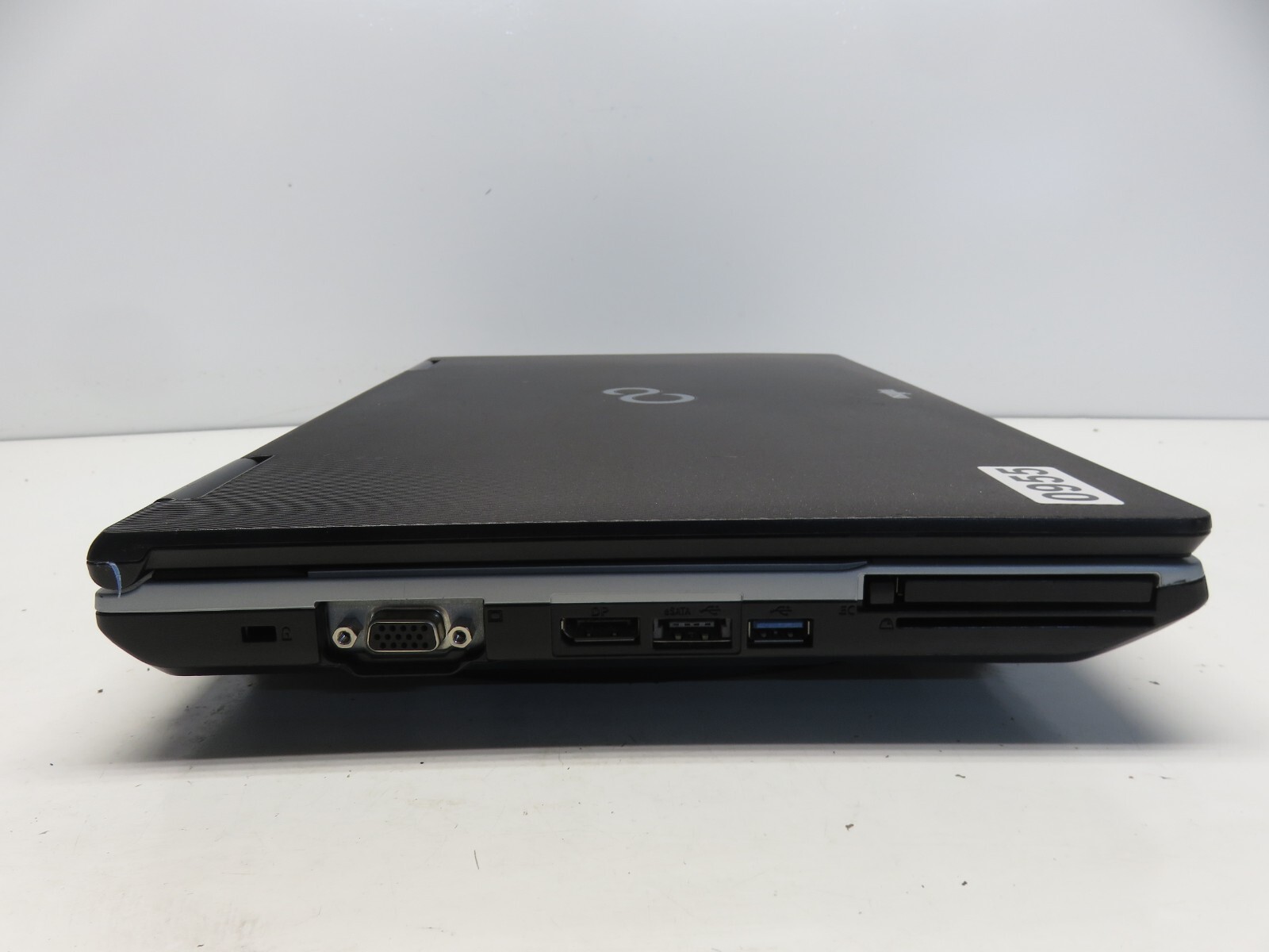 Fujitsu Lifebook E751 Intel Core i5-2520M CPU 2.50GHz 2GB NO HDD No Batt