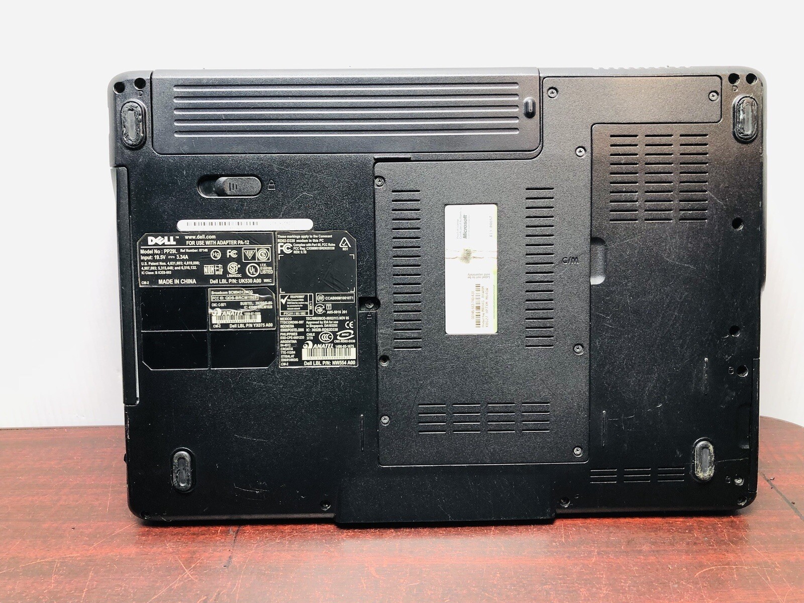 Dell Inspiron 1525 15.4″ Laptop , FOR PARTS ! Memory Sticks Hard drive