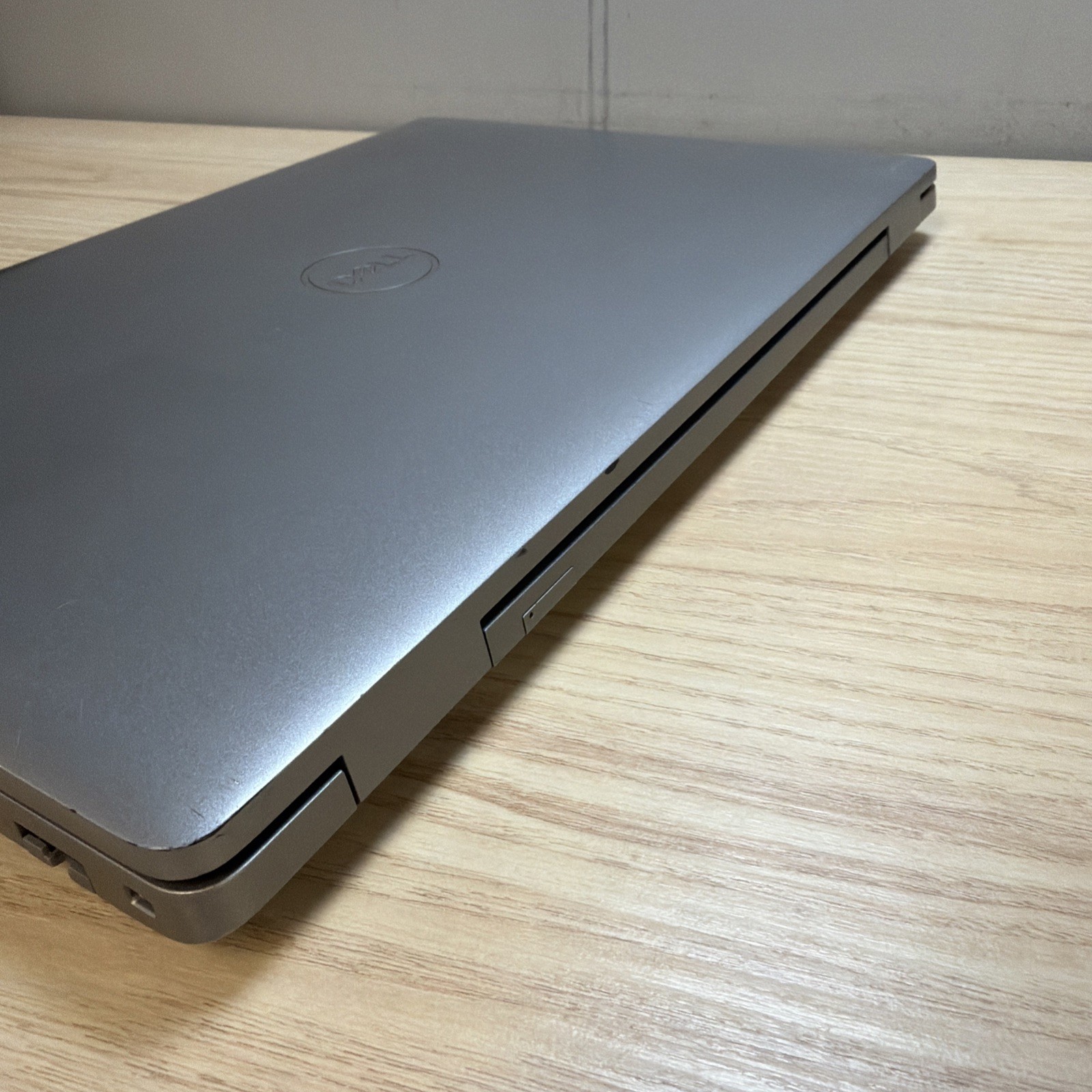 Dell Latitude 5520 i5-1145G7 16GB 512GB SSD 15″ FHD No OS – Good Battery
