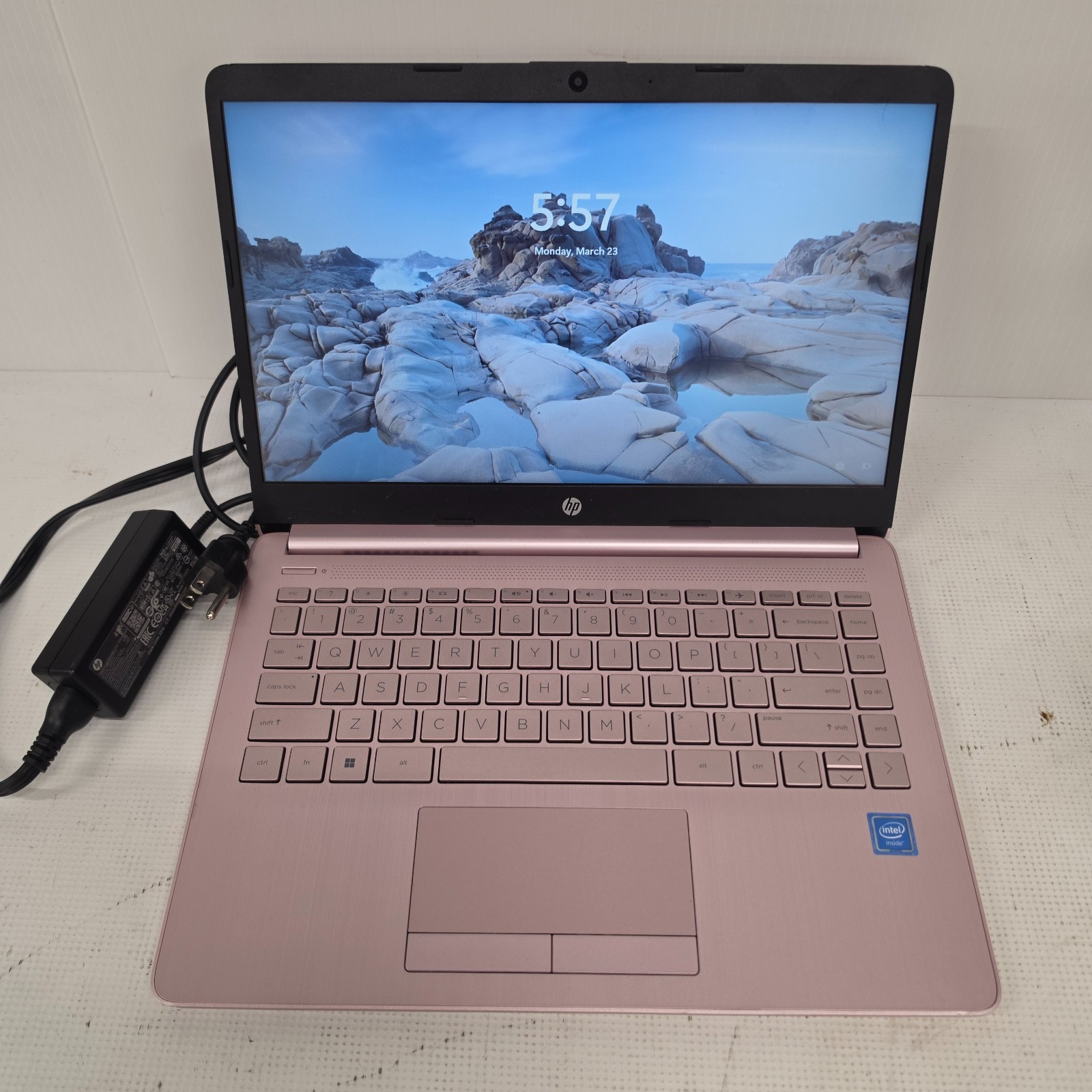 HP Laptop 14-CF2112WM 14.1″ Laptop W11H(s) Celeron N4120 1.1ghz 4GB Ram 64GB SSD