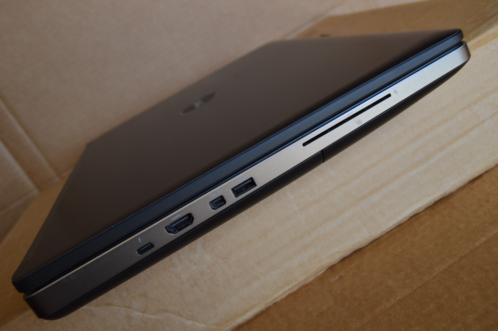 Dell Precision 7720 i7-7820HQ 4K UHD IPS 32GB 512GB SSD+2TB HDD P4000 FPR
