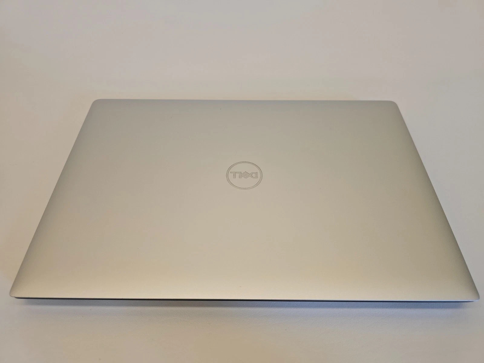 Dell Precision 5540 15.6″ FHD i9-9880H 32GB RAM 1TB NVMe NVIDIA T2000 Win 11 Pro