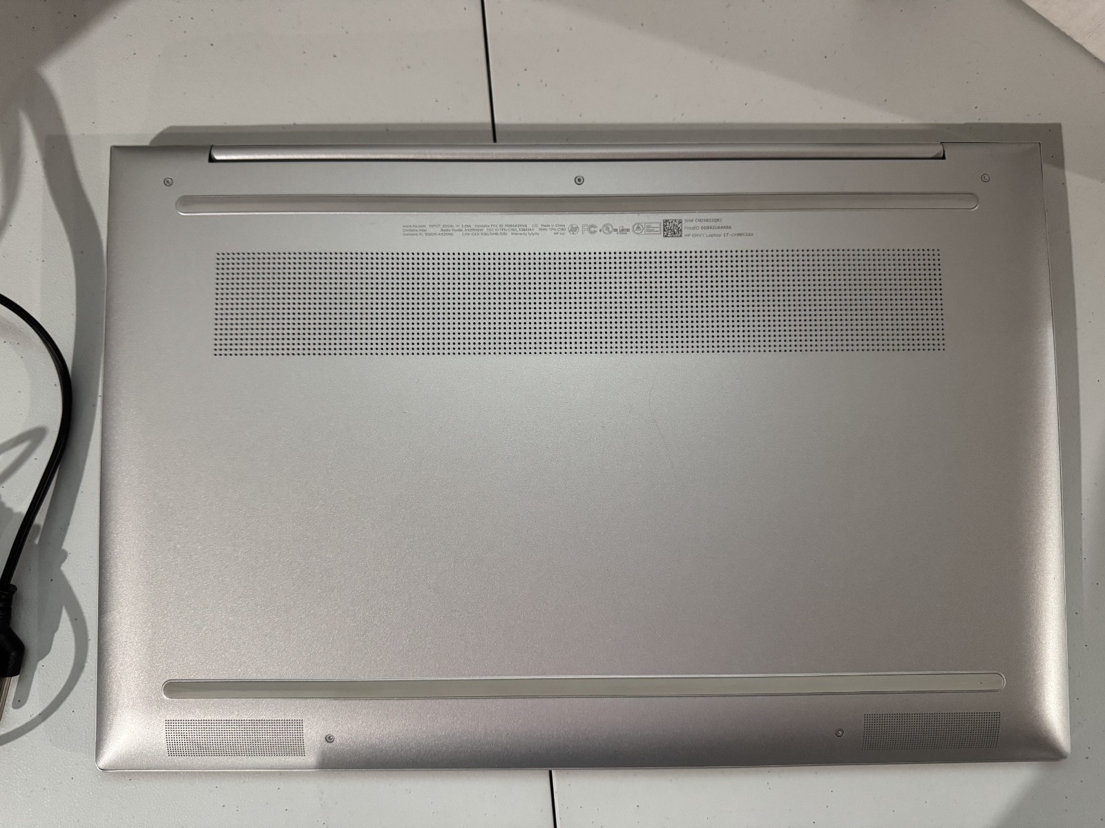 HP Envy 17-cr0013dx FHD Touch i7-1260P, 12GB RAM/512GB SSD – Good
