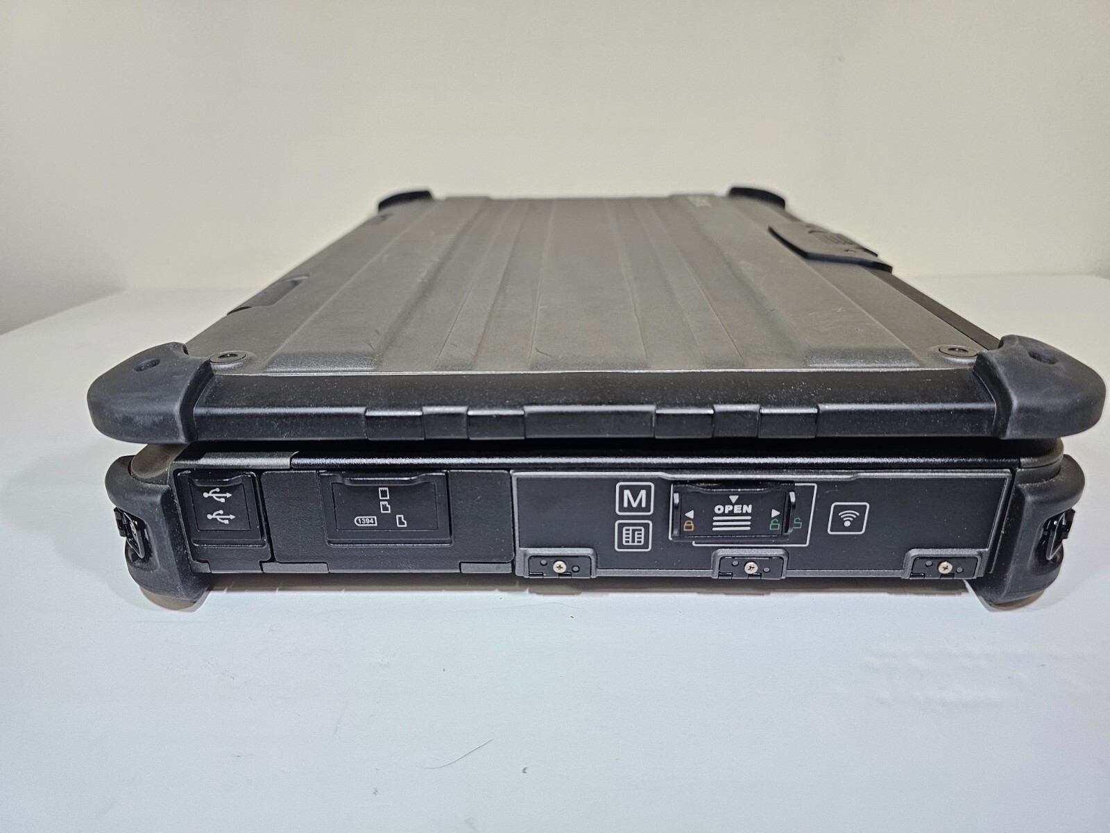 GETAC X500 G2 Rugged LAPTOP 15.6″/i7-4600U 2.90GHz/8GB RAM/+CHARGER/NO SSD/CADDY