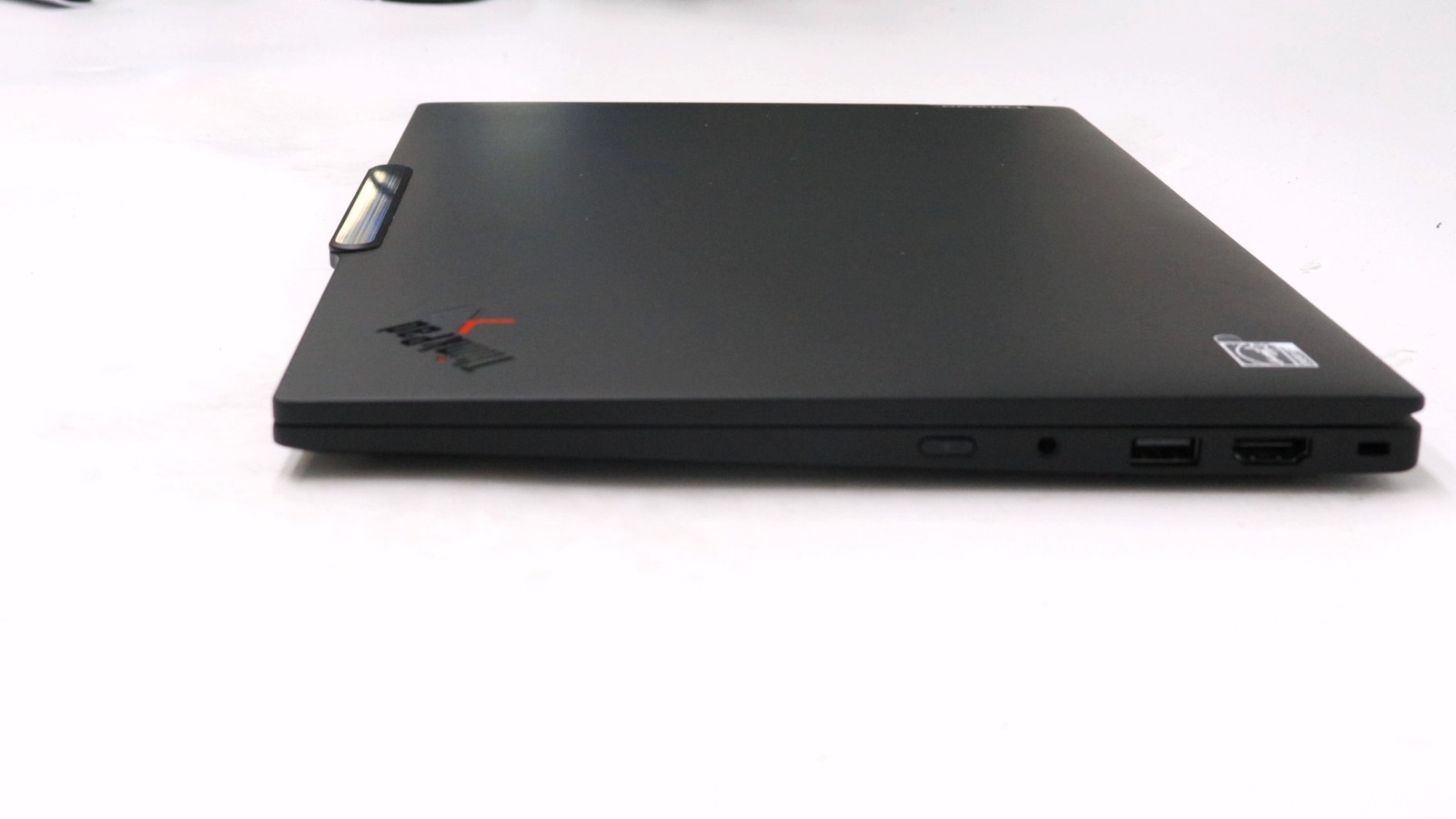 Lenovo ThinkPad X1 Carbon Gen 12 22″ Ultra 7 165U 32GB 1TB – Very Good READ DESC