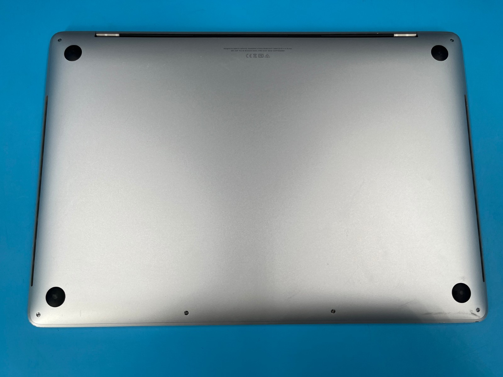 Apple MacBook Pro A2141 16,1 (2019) 16″ 2.40GHz i9-9980HK 32GB 1TB NVME NO OS/AC