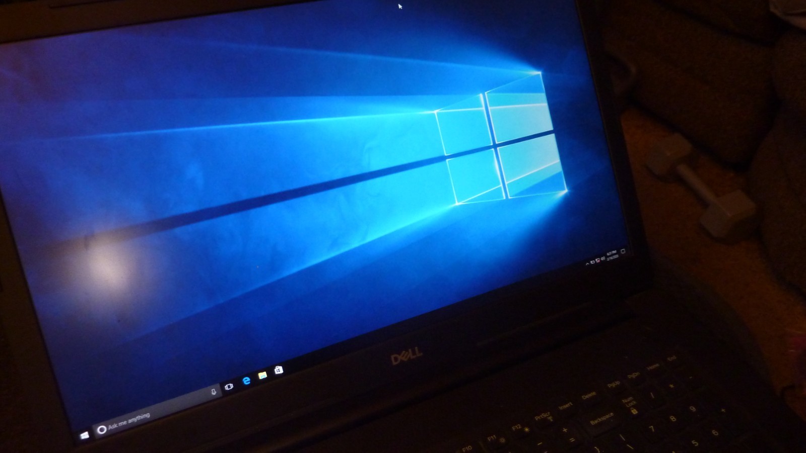 Dell Inspiron 3781 17″ Intel i3-7020U 8GB RAM, 1TB HDD, WIN10 HOME, OEM CHARGER